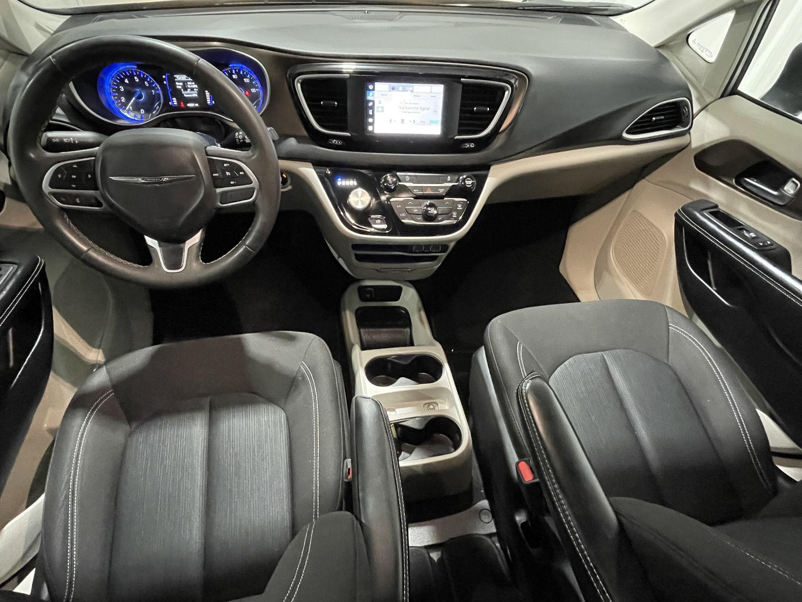 Used 2022 Chrysler Voyager LX Minivans for sale in St Joseph MO