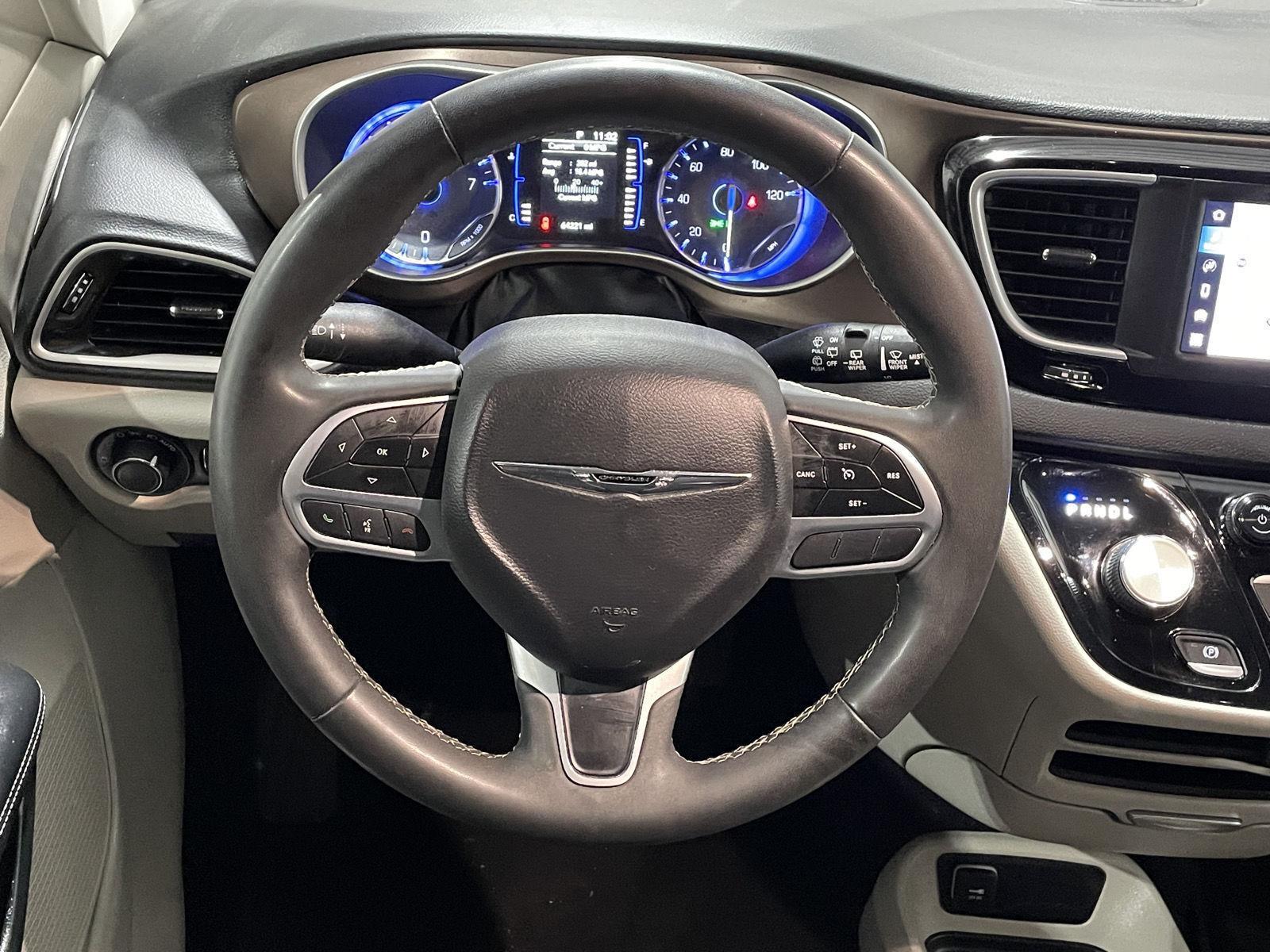 Used 2022 Chrysler Voyager LX Minivans for sale in St Joseph MO