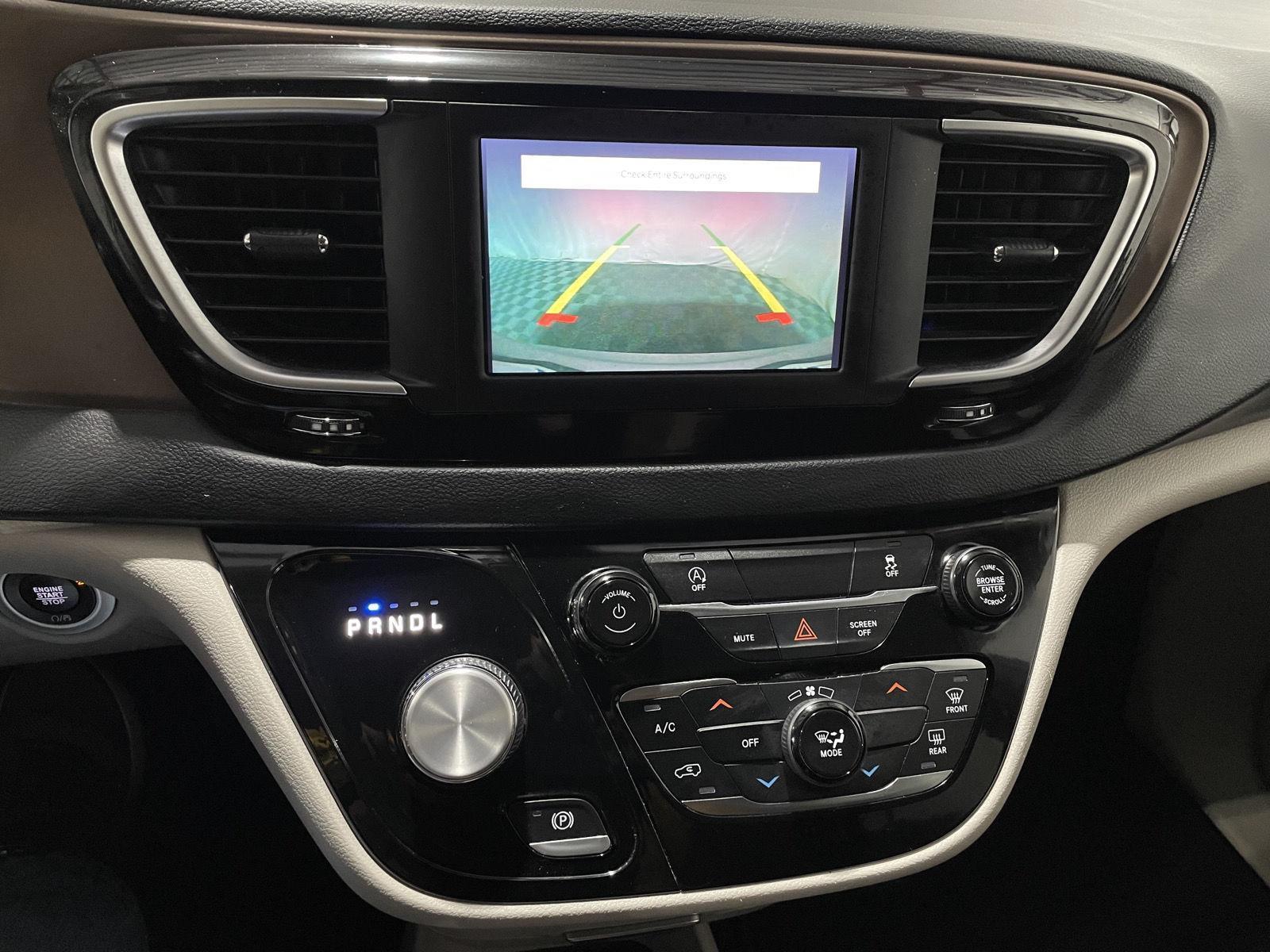 Used 2022 Chrysler Voyager LX Minivans for sale in St Joseph MO