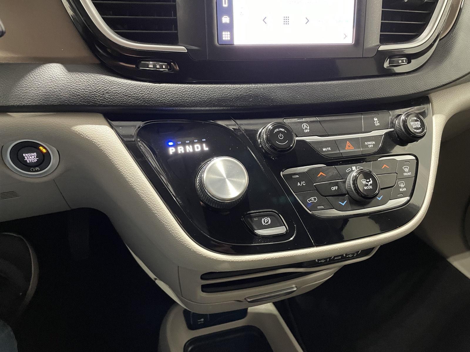 Used 2022 Chrysler Voyager LX Minivans for sale in St Joseph MO