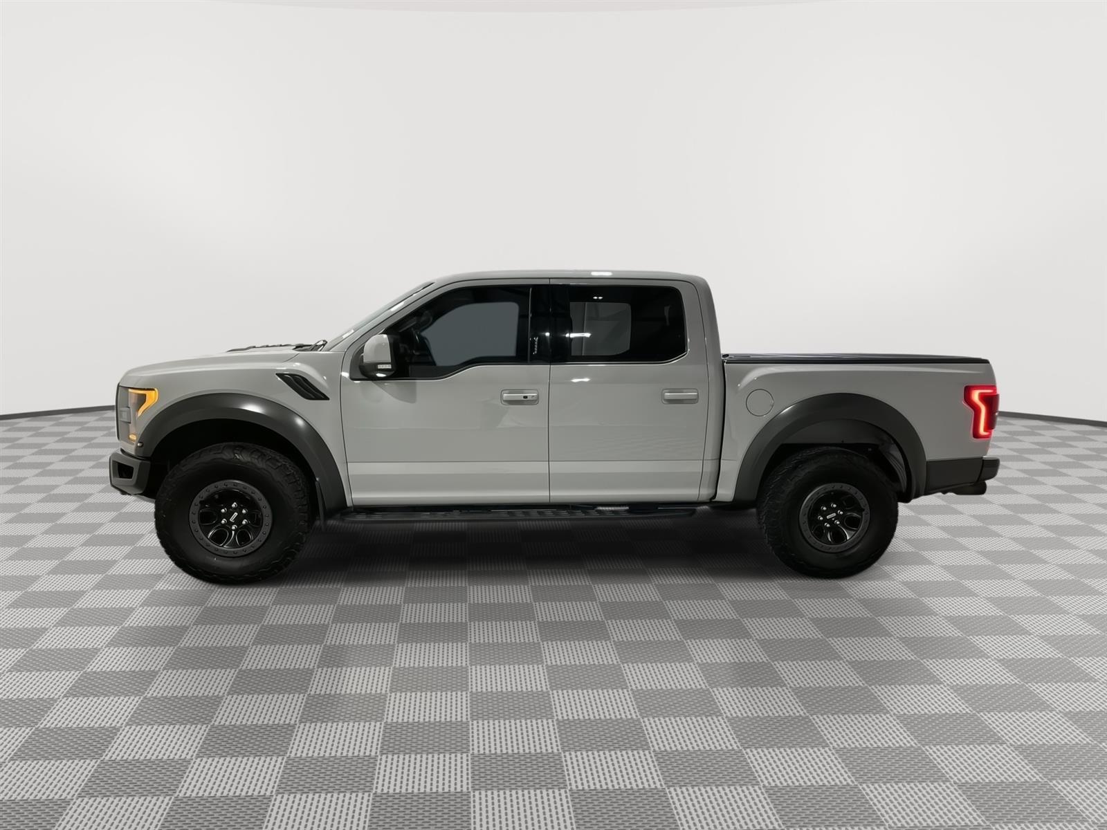 Used 2017 Ford F-150 Raptor with VIN 1FTFW1RG8HFB41230 for sale in Kansas City