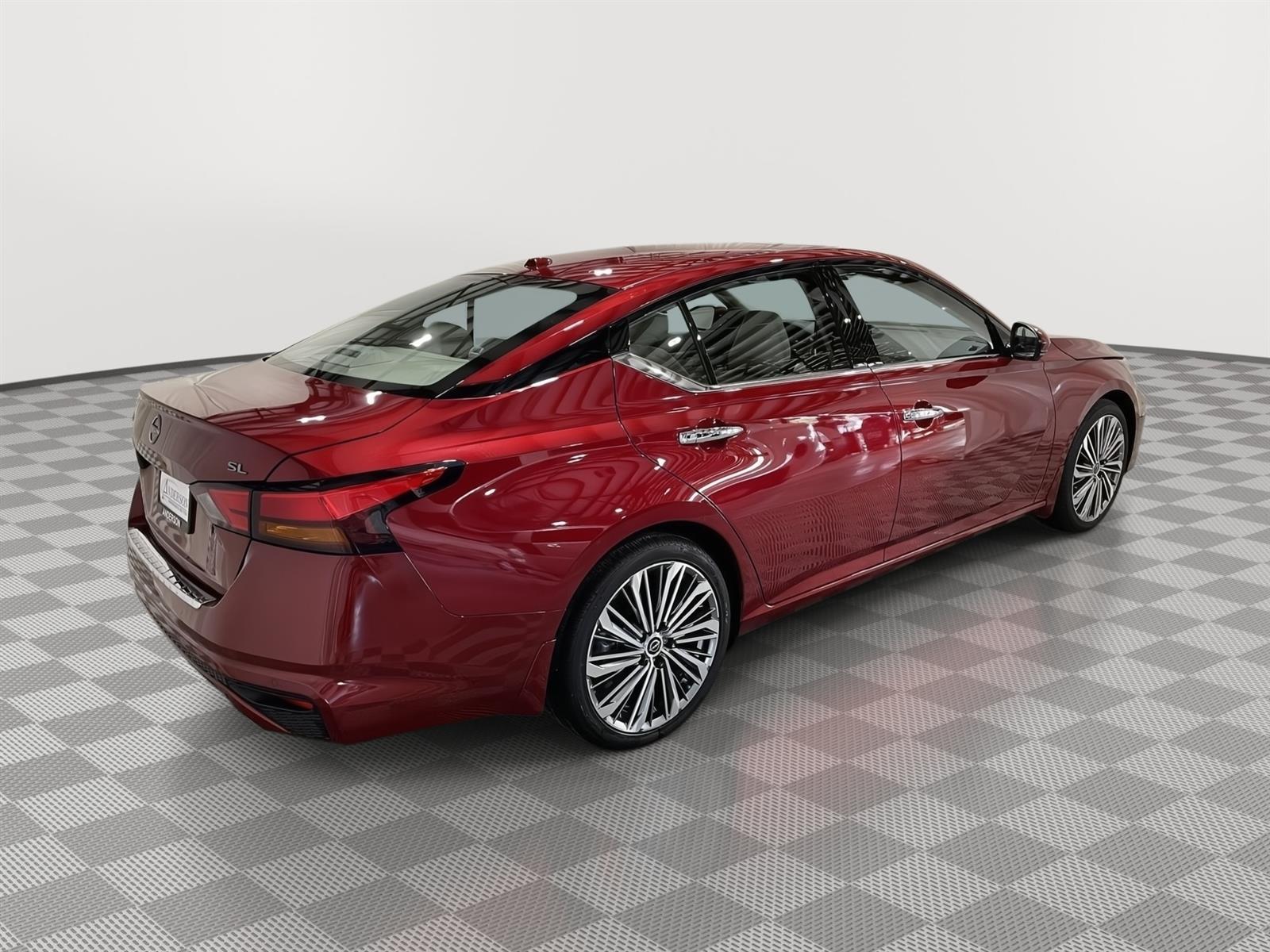 Used 2023 Nissan Altima 2.5 SL Sedan for sale in St Joseph MO