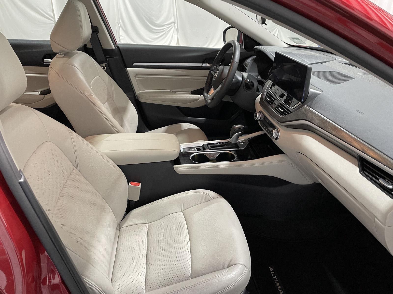 Used 2023 Nissan Altima 2.5 SL Sedan for sale in St Joseph MO