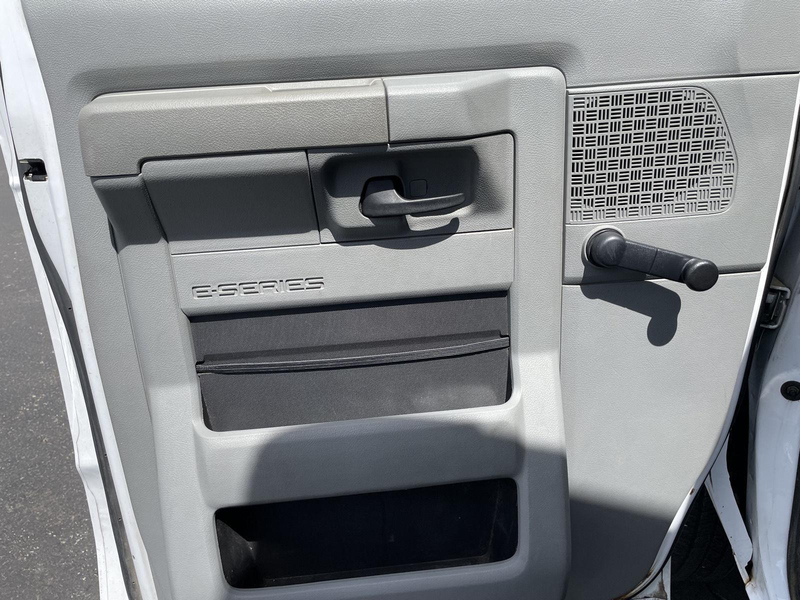 Pre-Owned 2015 Ford Econoline Commercial Cutaway for sale in St. Joseph MO