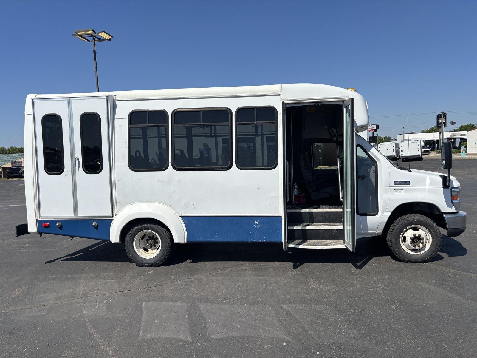 Used 2016 Ford Econoline Commercial Cutaway E-350 Super Duty 138 DRW specialty vehicle for sale in St Joseph MO