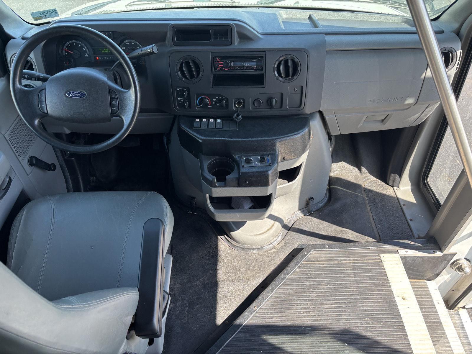 Used 2016 Ford Econoline Commercial Cutaway E-350 Super Duty 138 DRW specialty vehicle for sale in St Joseph MO