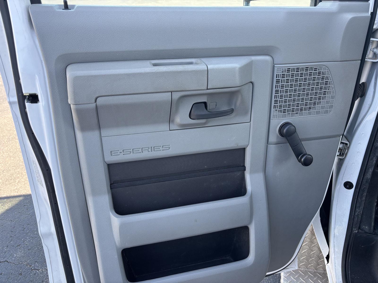 Used 2016 Ford Econoline Commercial Cutaway E-350 Super Duty 138 DRW specialty vehicle for sale in St Joseph MO