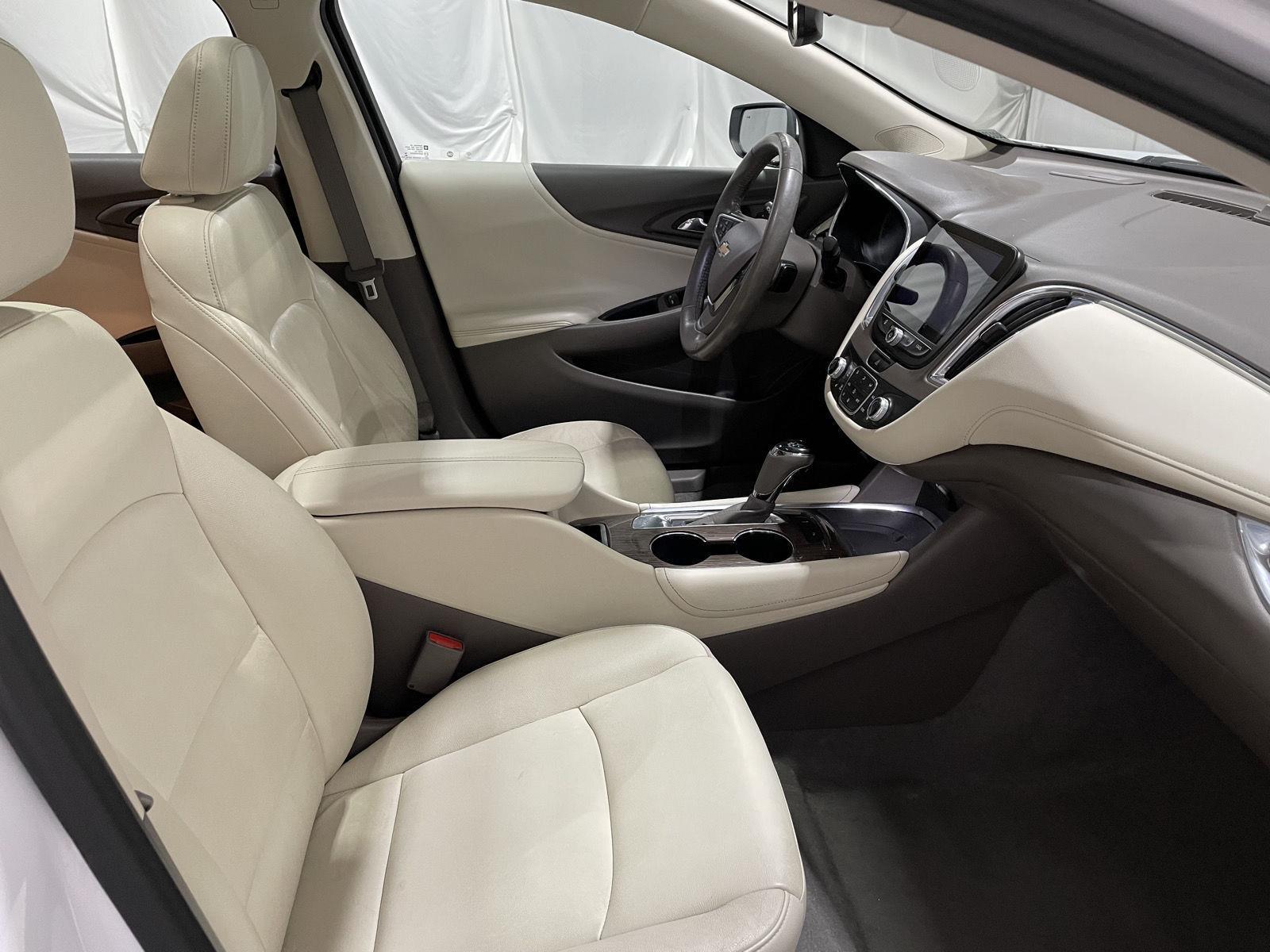 Pre-Owned 2019 Chevrolet Malibu for sale in St. Joseph MO