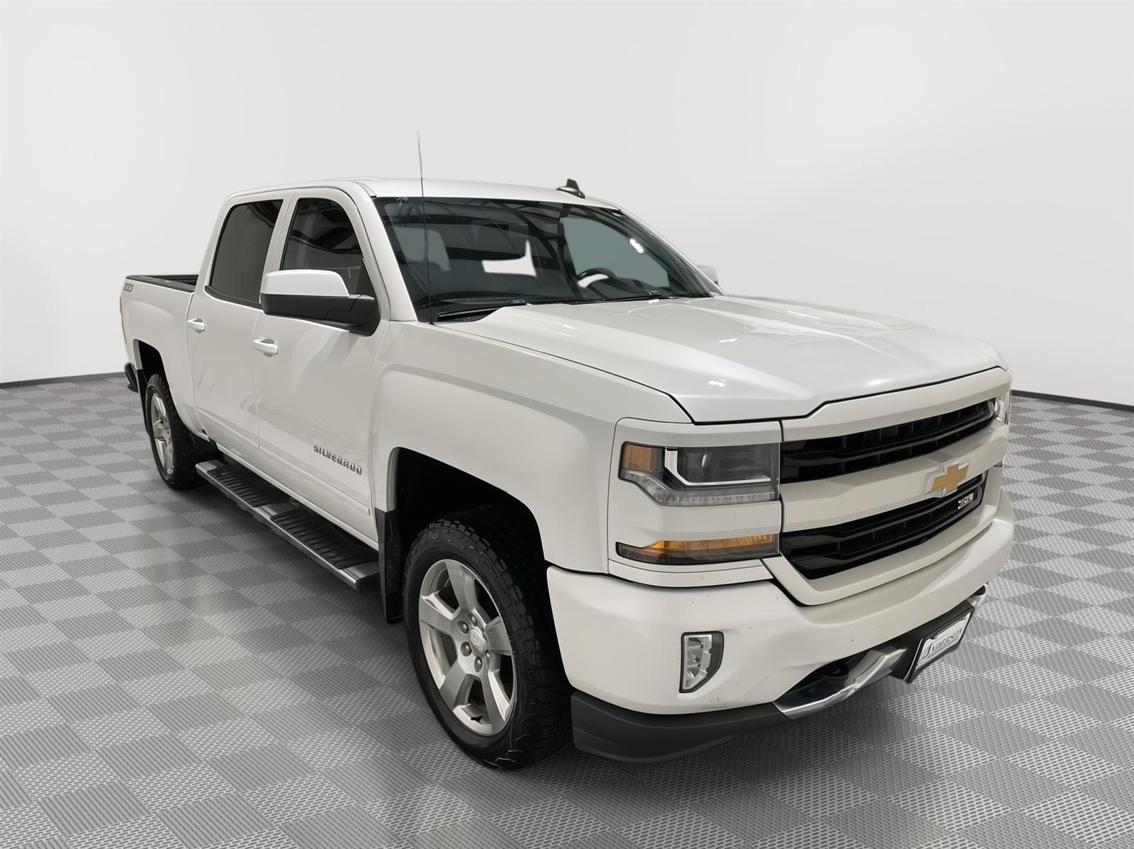 Used 2018 Chevrolet Silverado 1500 LT Crew Cab Truck for sale in St Joseph MO