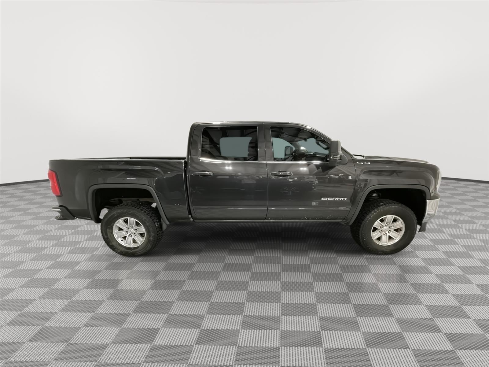 Used 2016 GMC Sierra 1500 SLE Crew Cab Truck for sale in St Joseph MO
