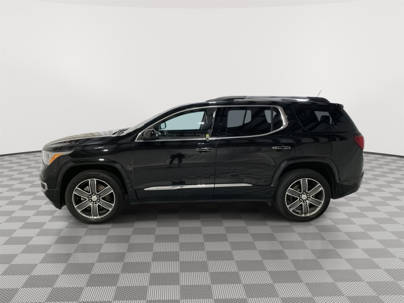 Used 2019 GMC Acadia Denali 4 door for sale in St Joseph MO