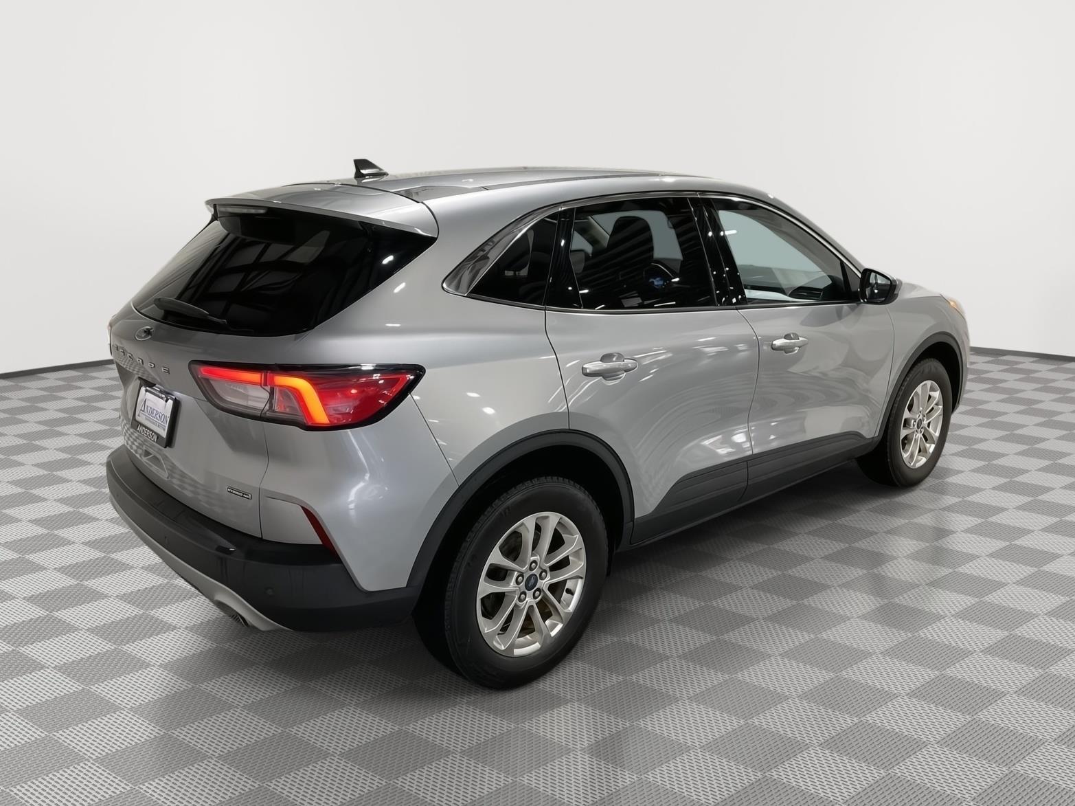 Used 2021 Ford Escape SE Hybrid SUV for sale in St Joseph MO