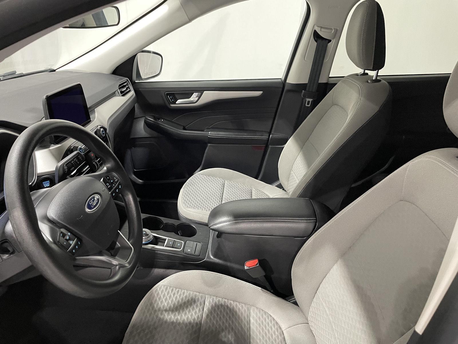 Used 2021 Ford Escape SE Hybrid SUV for sale in St Joseph MO