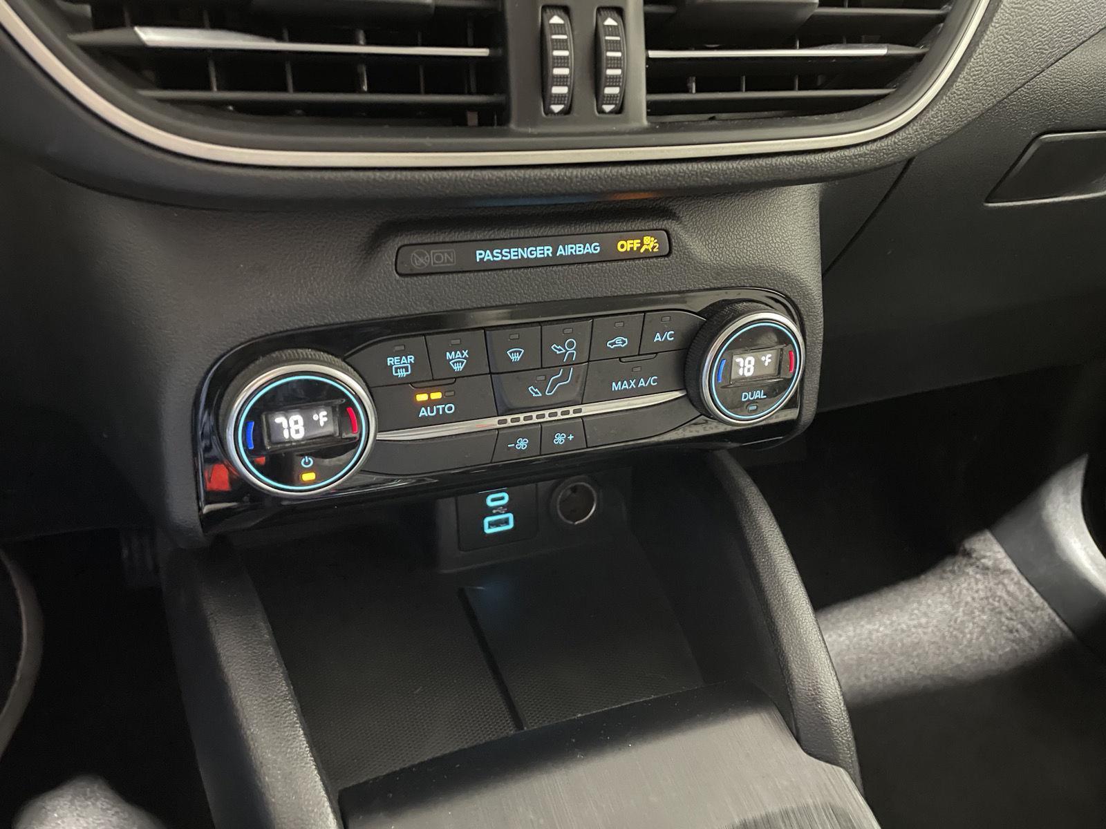 Used 2021 Ford Escape SE Hybrid SUV for sale in St Joseph MO