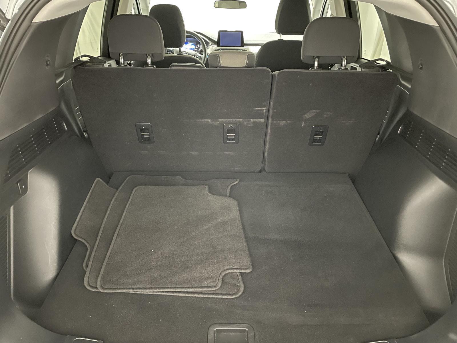 Used 2021 Ford Escape SE Hybrid SUV for sale in St Joseph MO