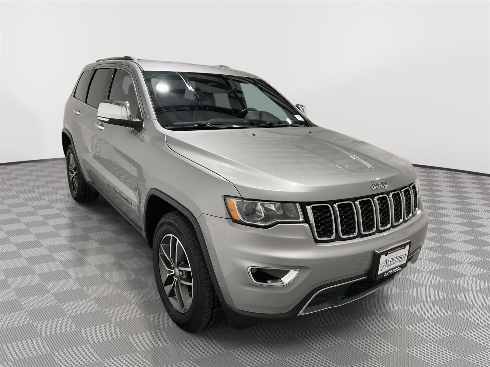 Used 2018 Jeep Grand Cherokee Limited SUV for sale in St Joseph MO