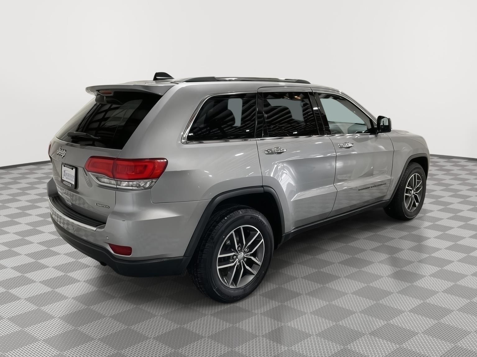 Used 2018 Jeep Grand Cherokee Limited SUV for sale in St Joseph MO