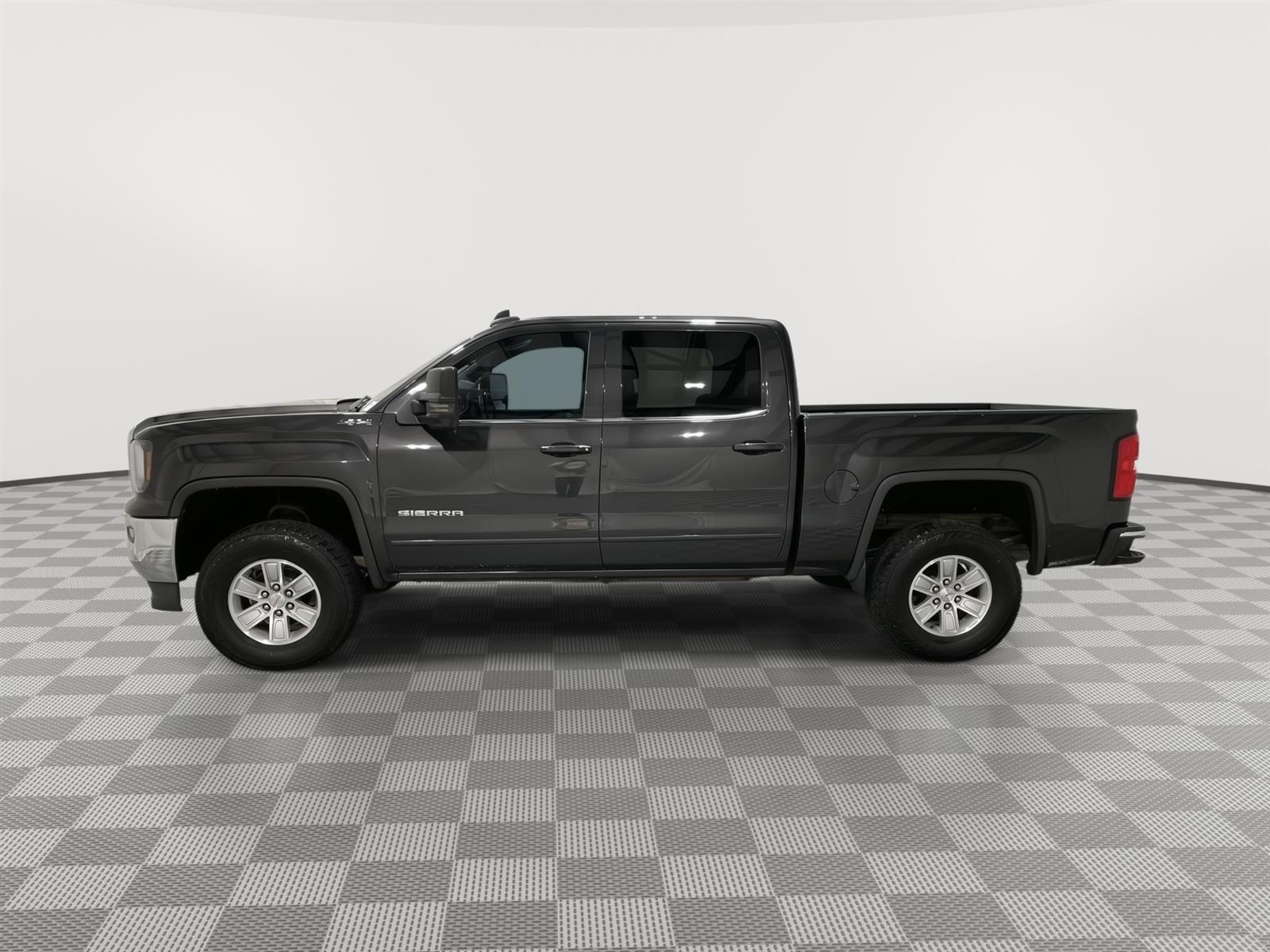 Used 2016 GMC Sierra 1500 SLE Crew Cab Truck for sale in St Joseph MO