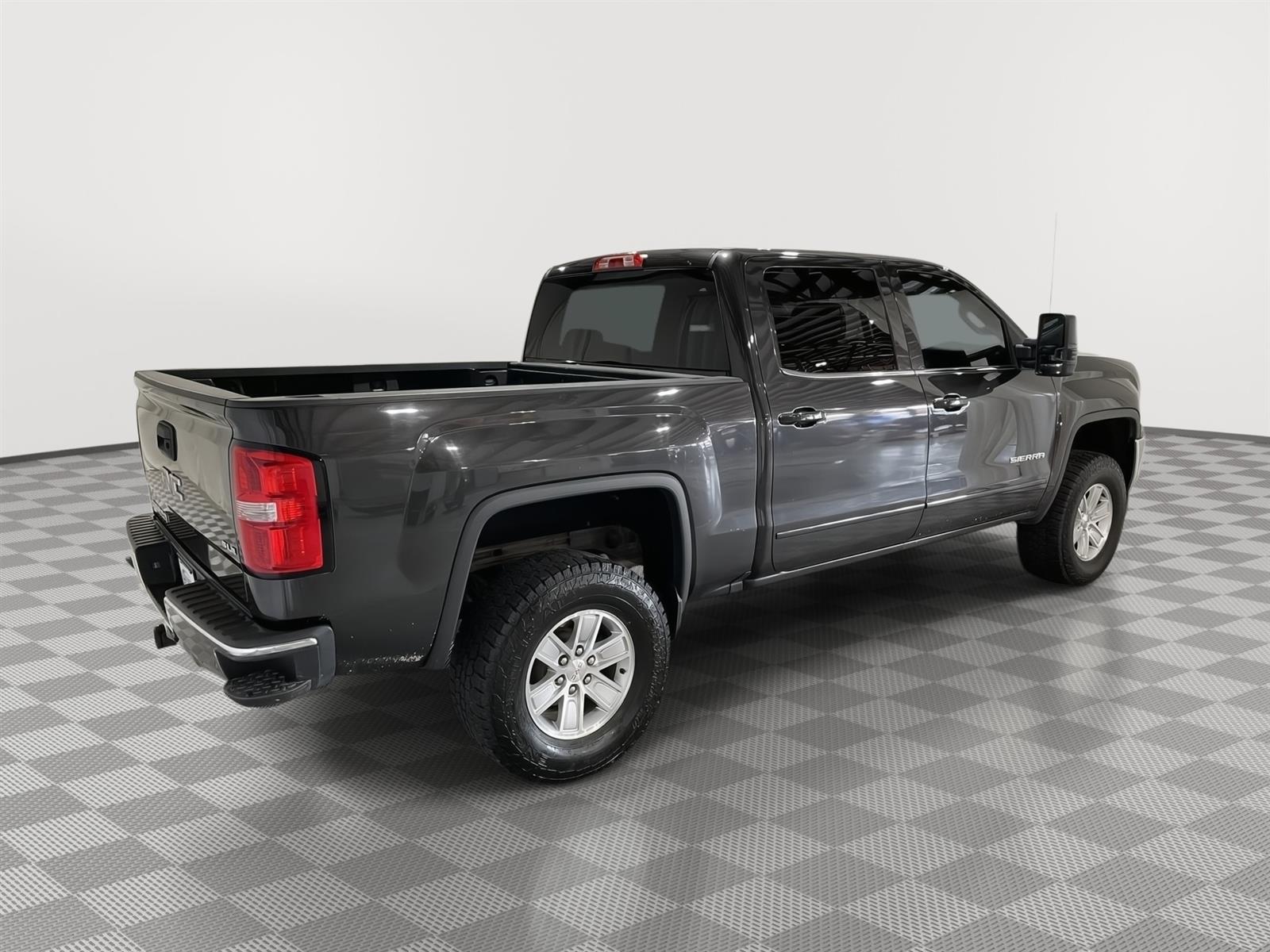 Used 2016 GMC Sierra 1500 SLE Crew Cab Truck for sale in St Joseph MO