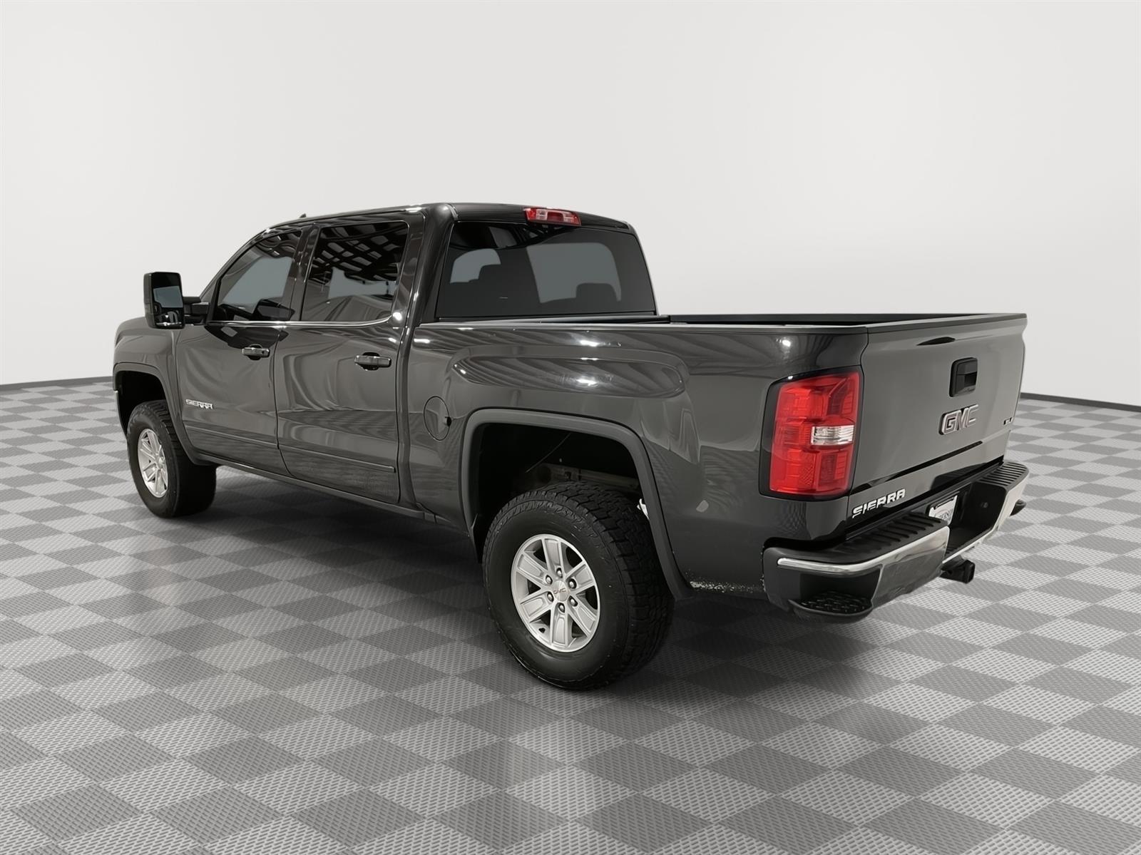 Used 2016 GMC Sierra 1500 SLE Crew Cab Truck for sale in St Joseph MO