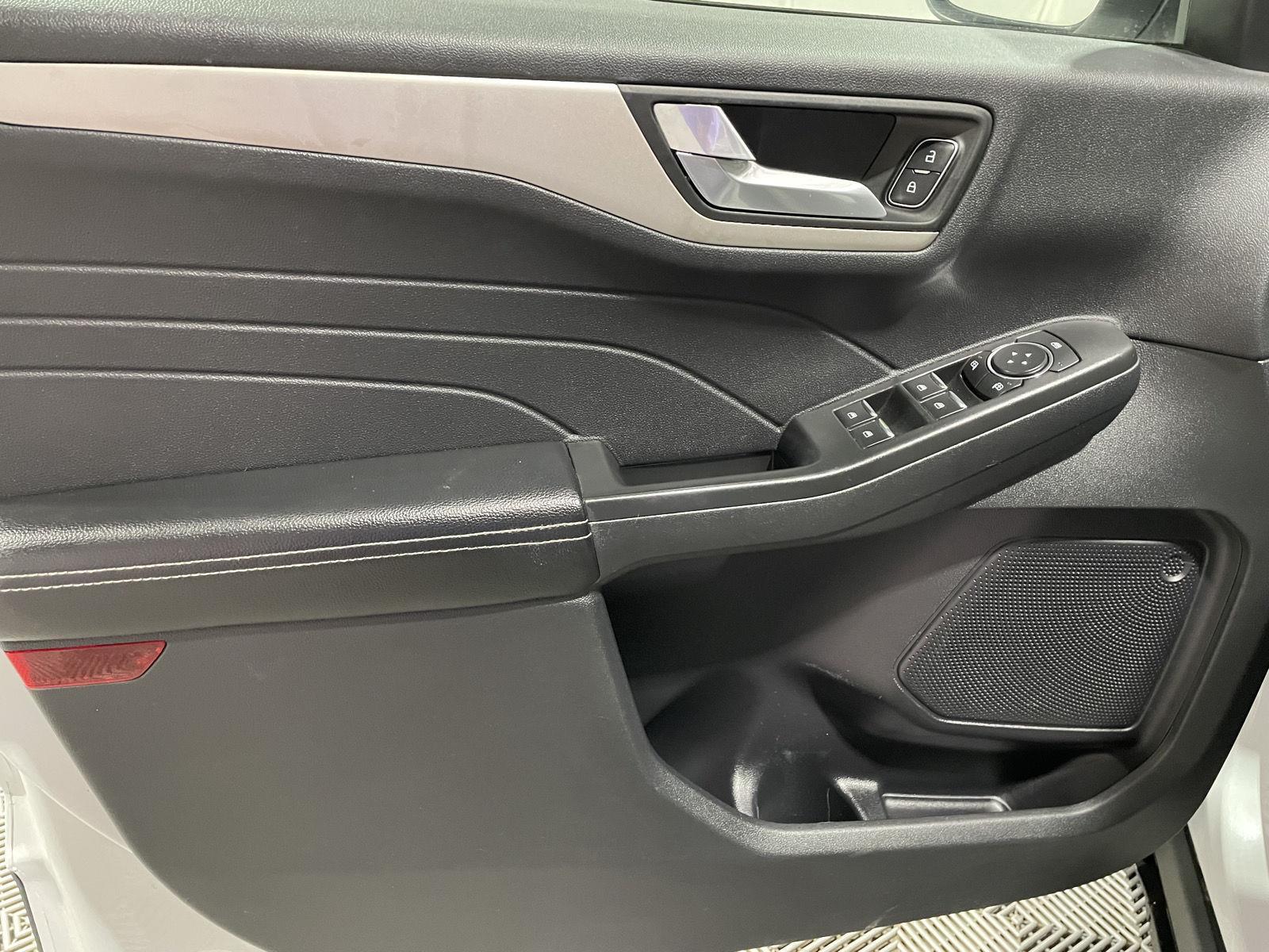 Used 2021 Ford Escape SE SUV for sale in St Joseph MO