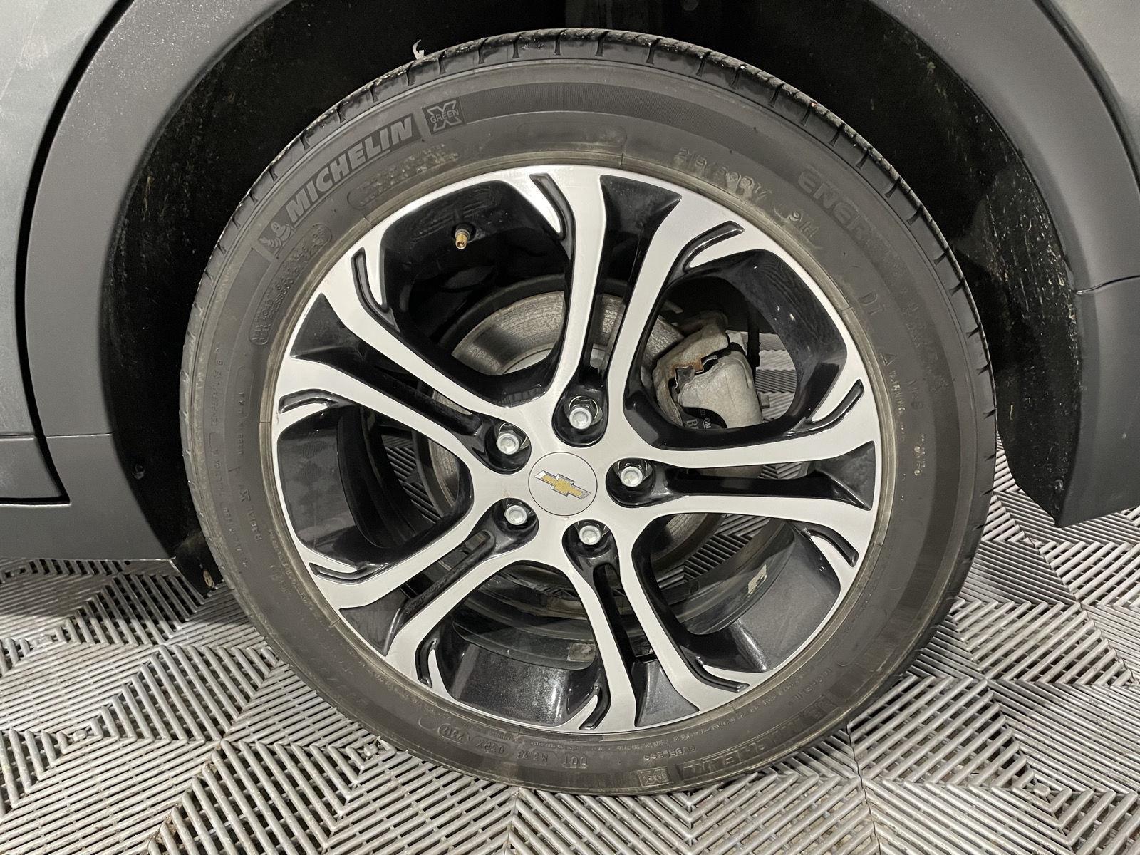 Used 2018 Chevrolet Bolt EV Premier Hatchback for sale in St Joseph MO
