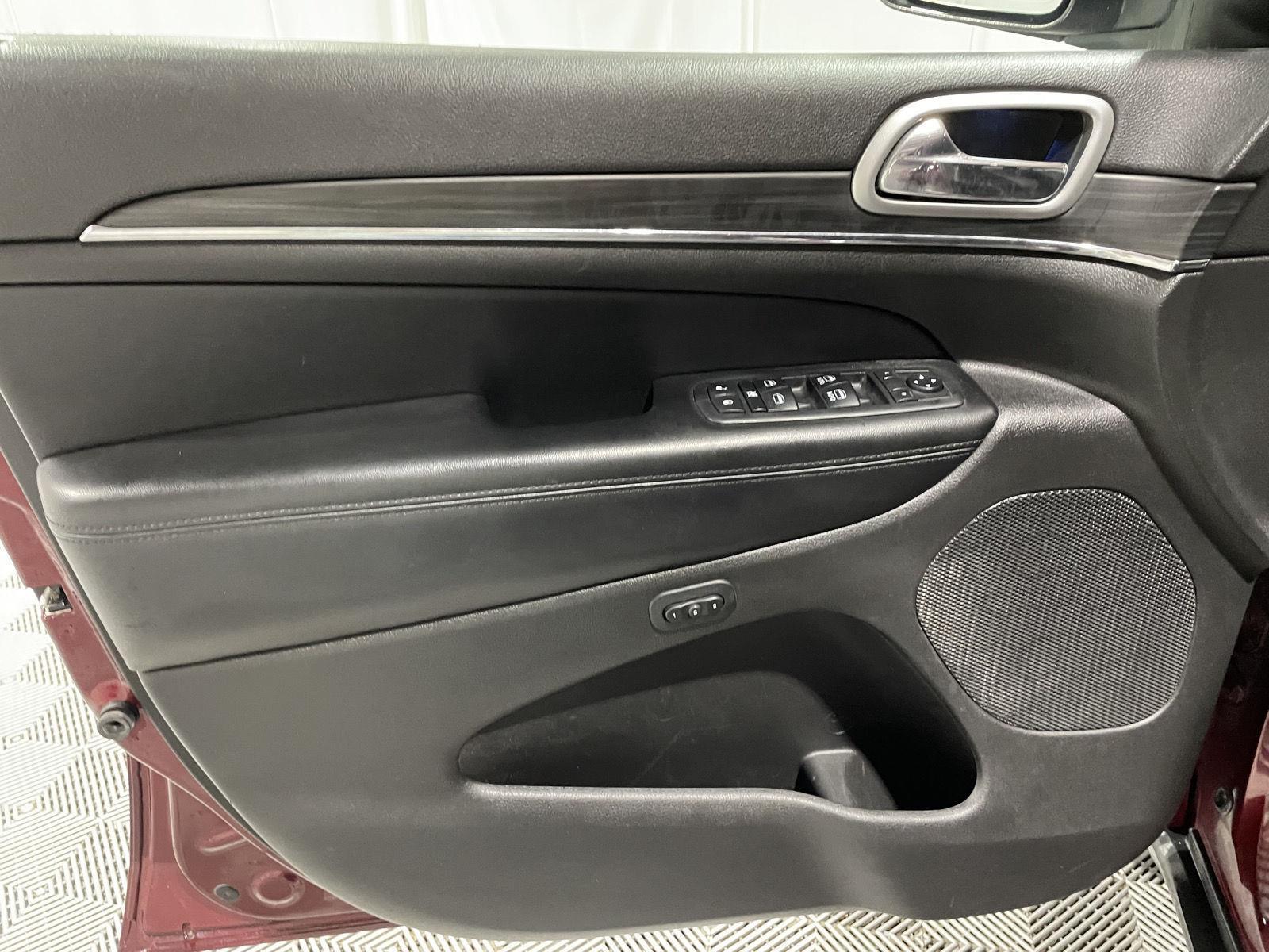 Used 2019 Jeep Grand Cherokee Limited SUV for sale in St Joseph MO