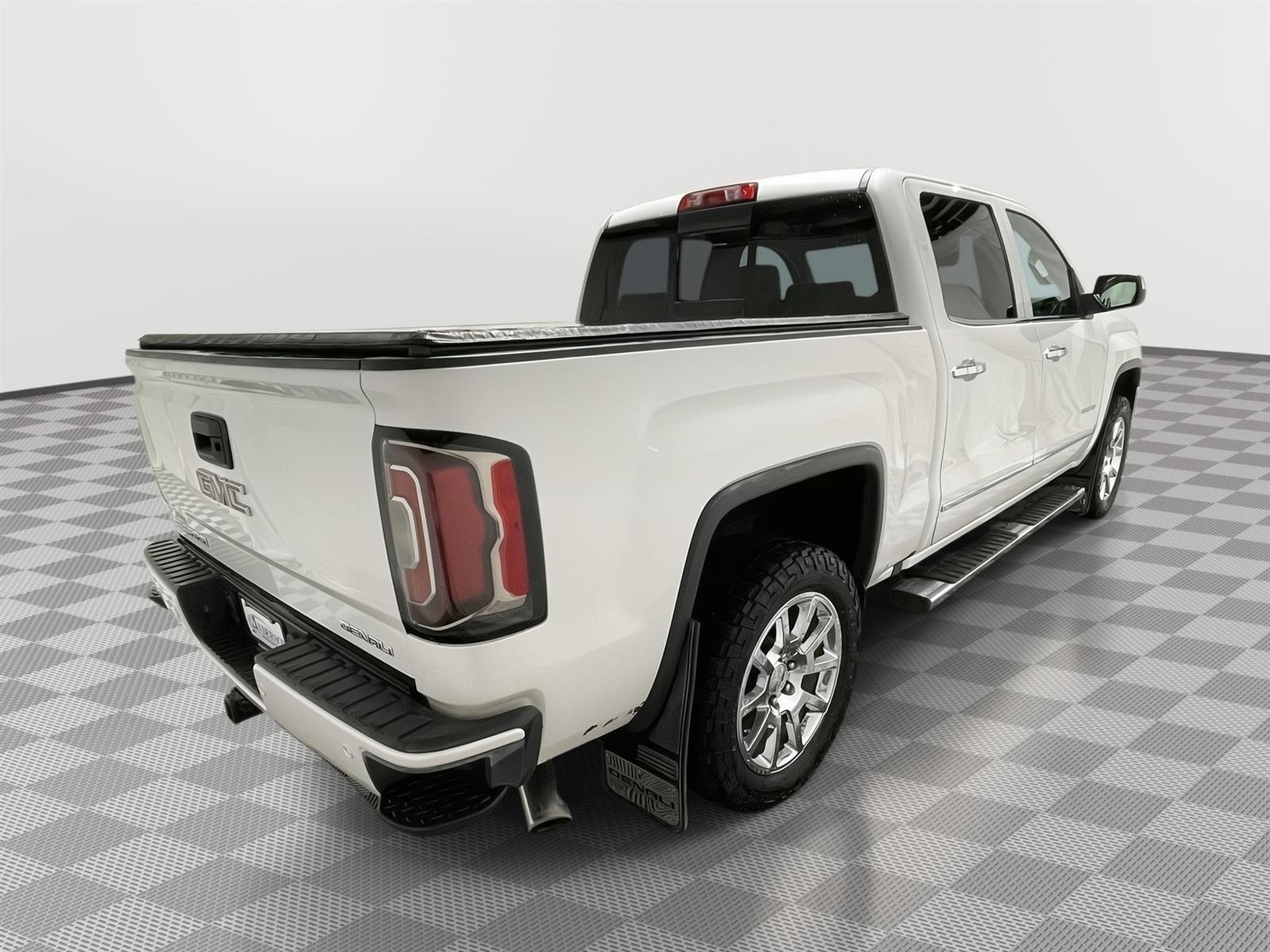 Used 2018 GMC Sierra 1500 Denali Crew Cab Truck for sale in St Joseph MO