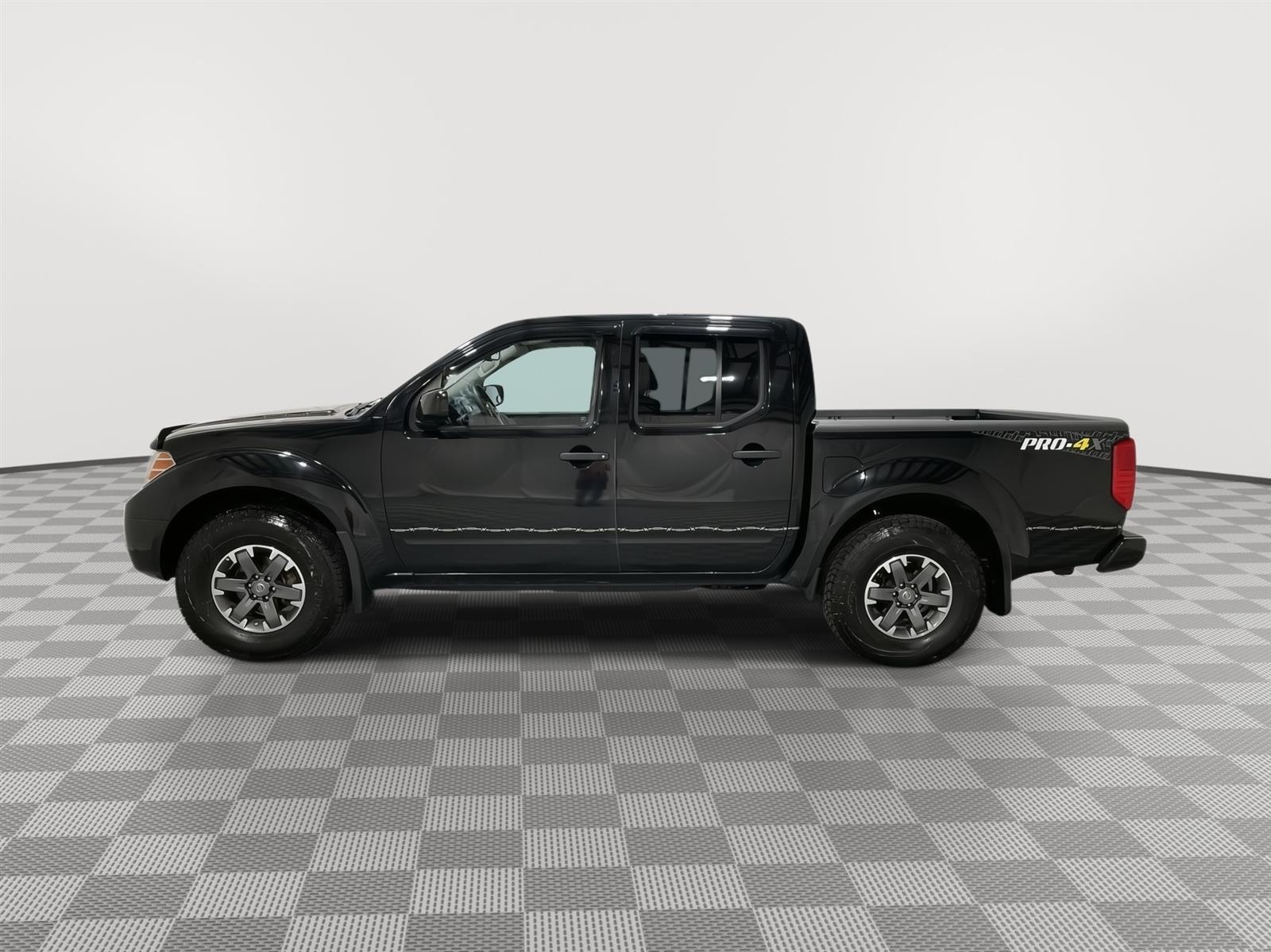 Used 2018 Nissan Frontier PRO-4X Crew Cab Truck for sale in St Joseph MO