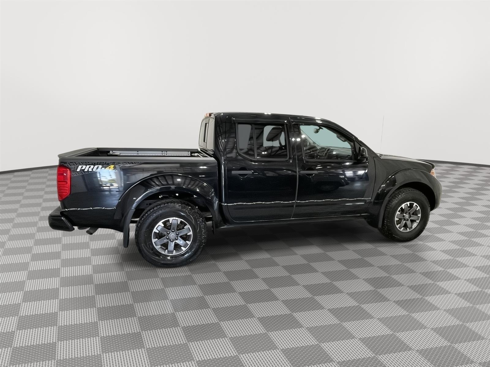 Used 2018 Nissan Frontier PRO-4X Crew Cab Truck for sale in St Joseph MO