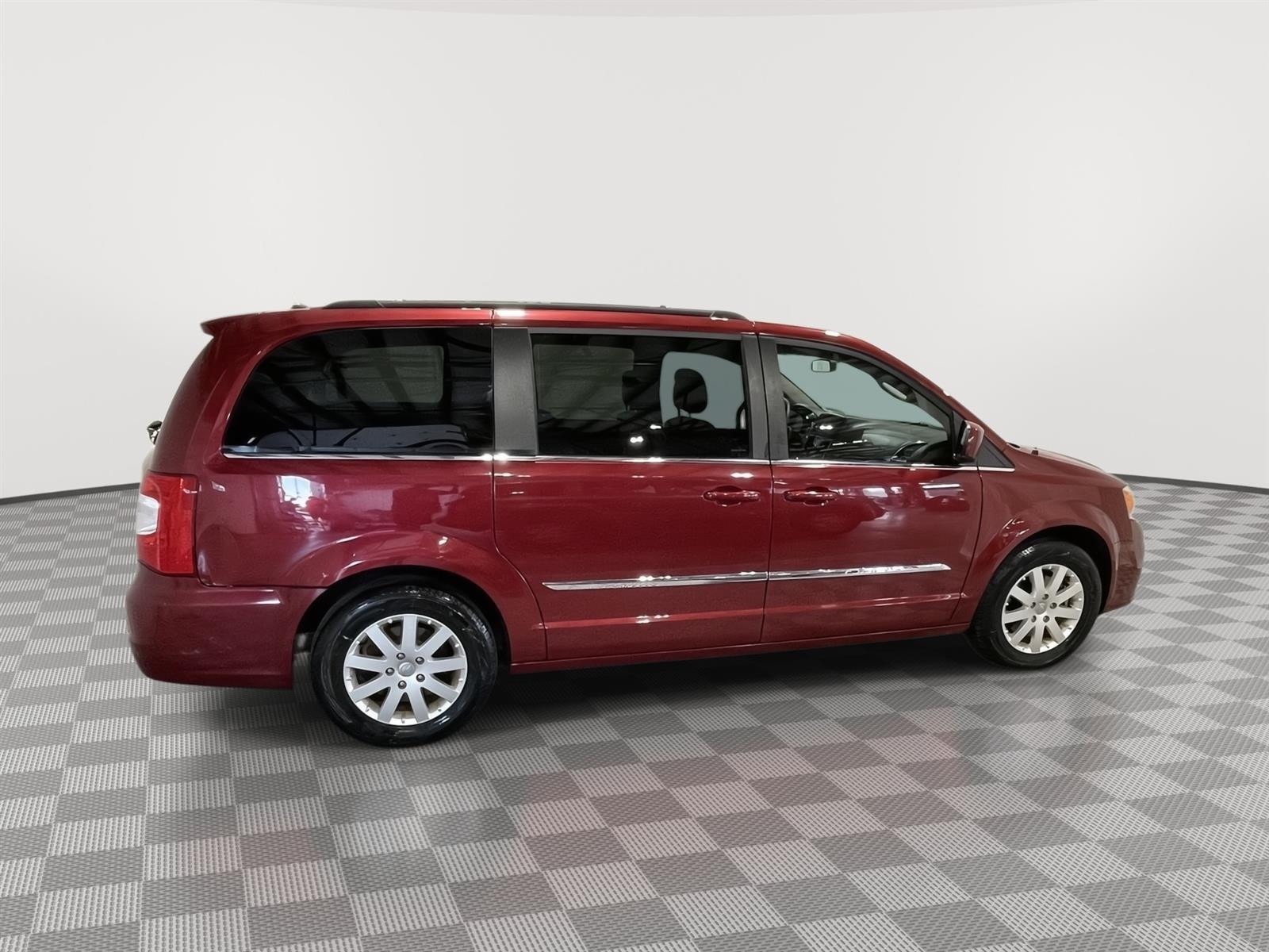 Used 2016 Chrysler Town And Country Touring Minivans for sale in St Joseph MO