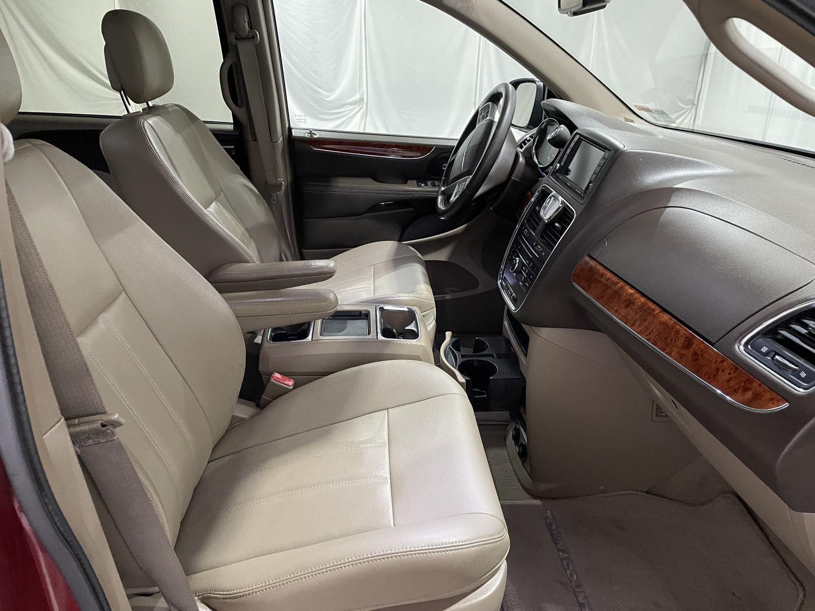 Used 2016 Chrysler Town And Country Touring Minivans for sale in St Joseph MO