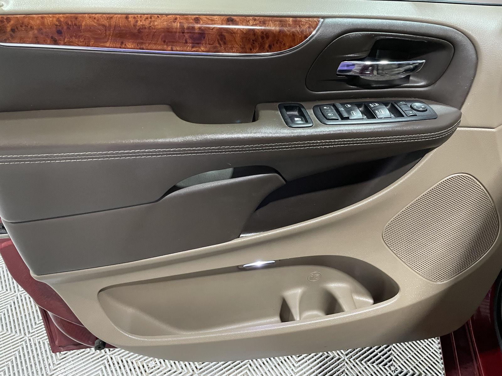 Used 2016 Chrysler Town And Country Touring Minivans for sale in St Joseph MO