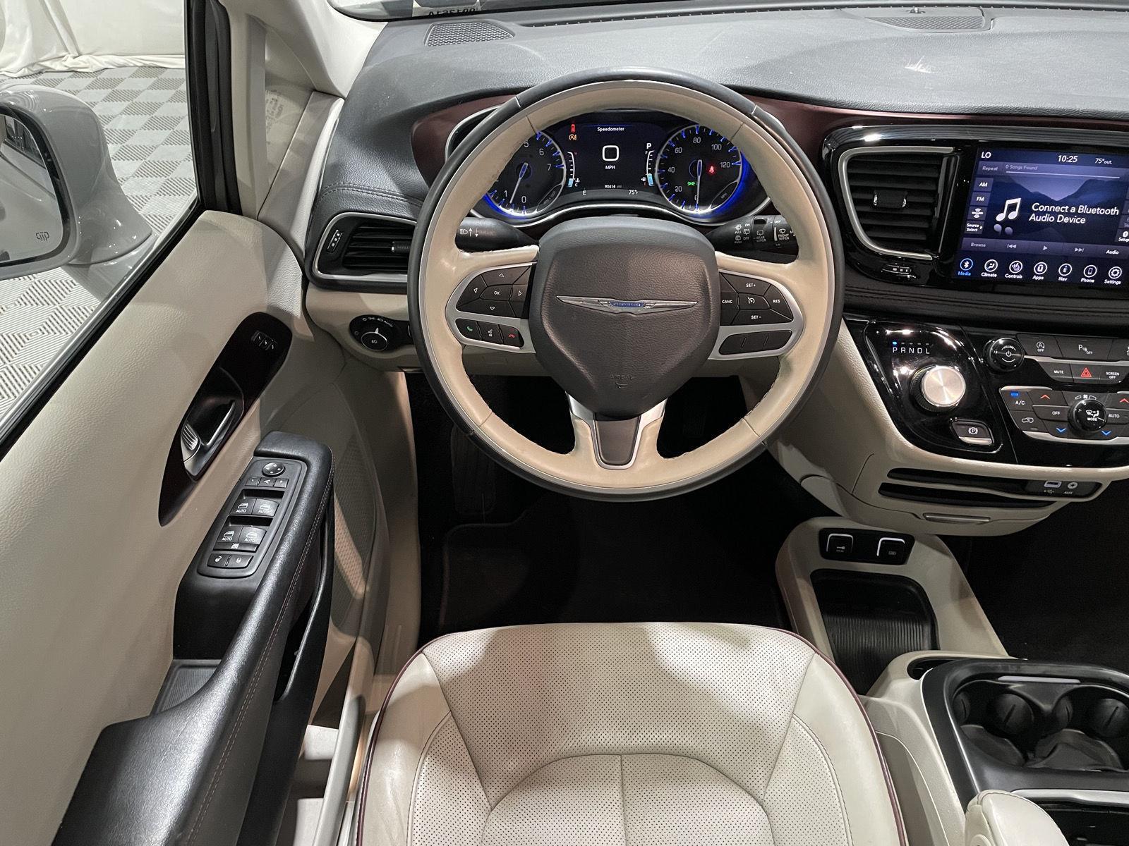 Pre-Owned 2020 Chrysler Pacifica for sale in St. Joseph MO