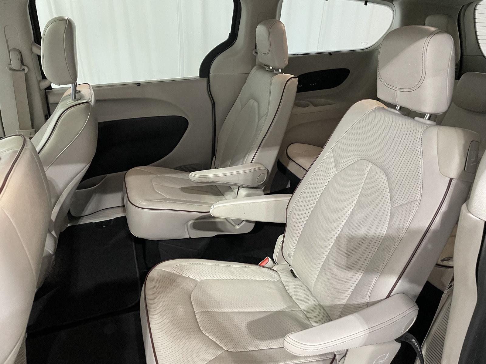 Pre-Owned 2020 Chrysler Pacifica for sale in St. Joseph MO