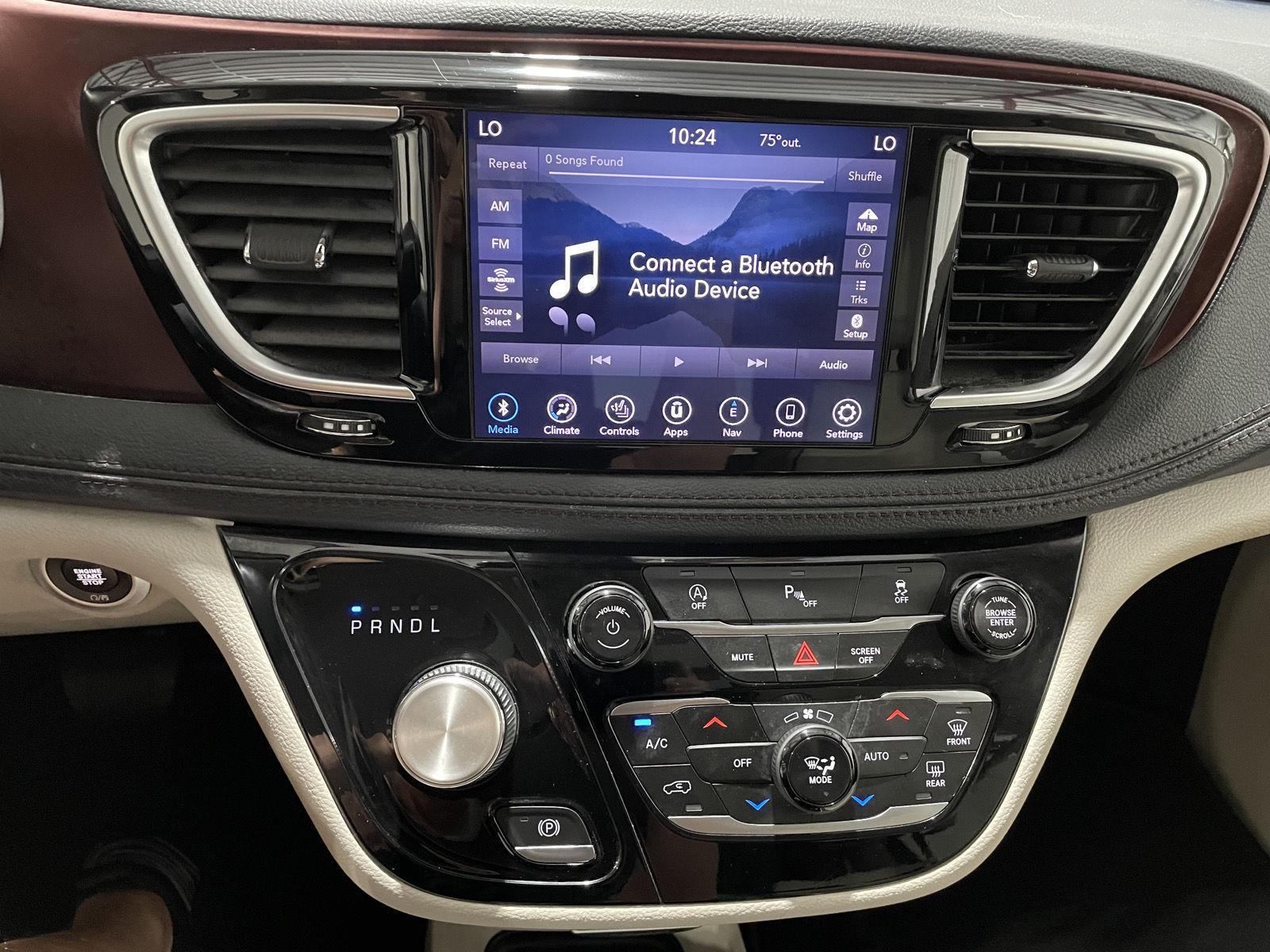 Pre-Owned 2020 Chrysler Pacifica for sale in St. Joseph MO