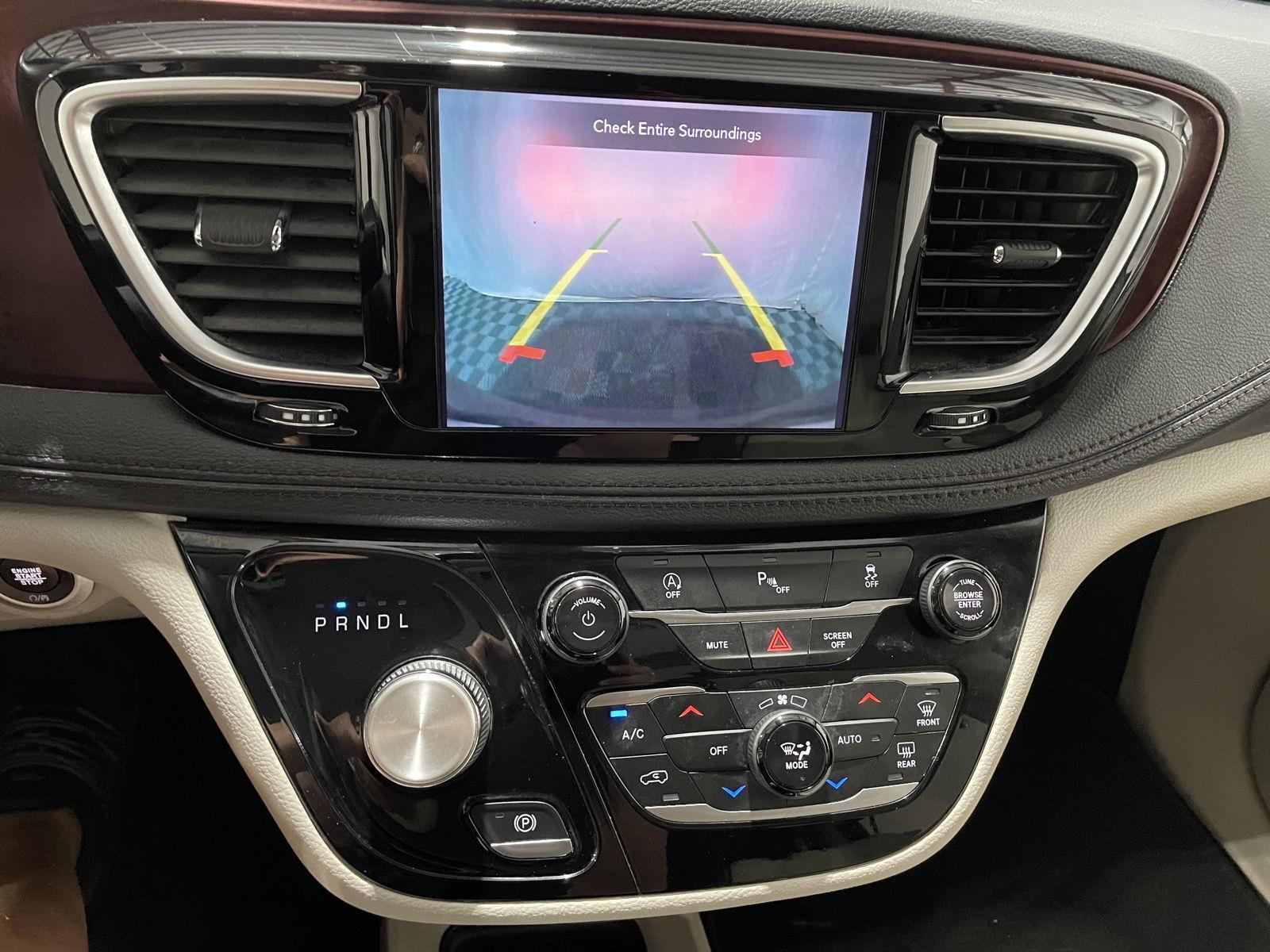 Pre-Owned 2020 Chrysler Pacifica for sale in St. Joseph MO
