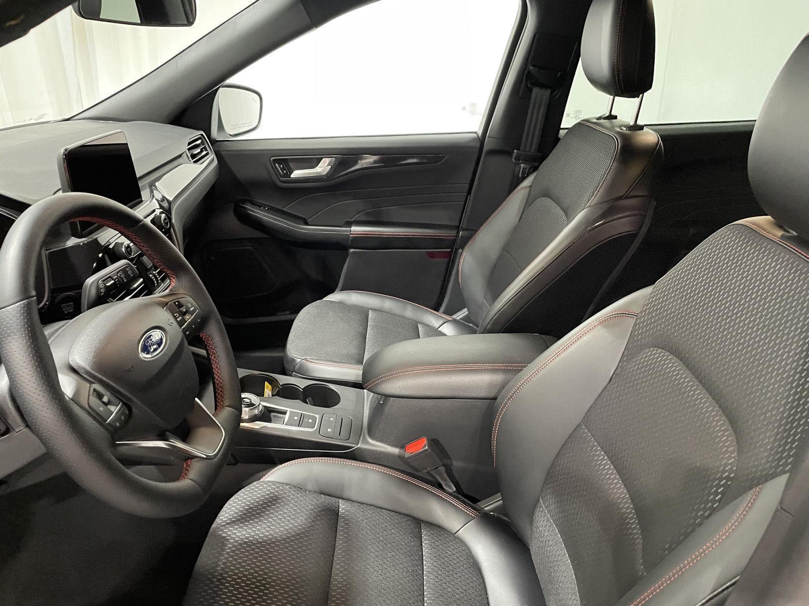 Used 2025 Ford Escape ST-Line SUV for sale in St Joseph MO