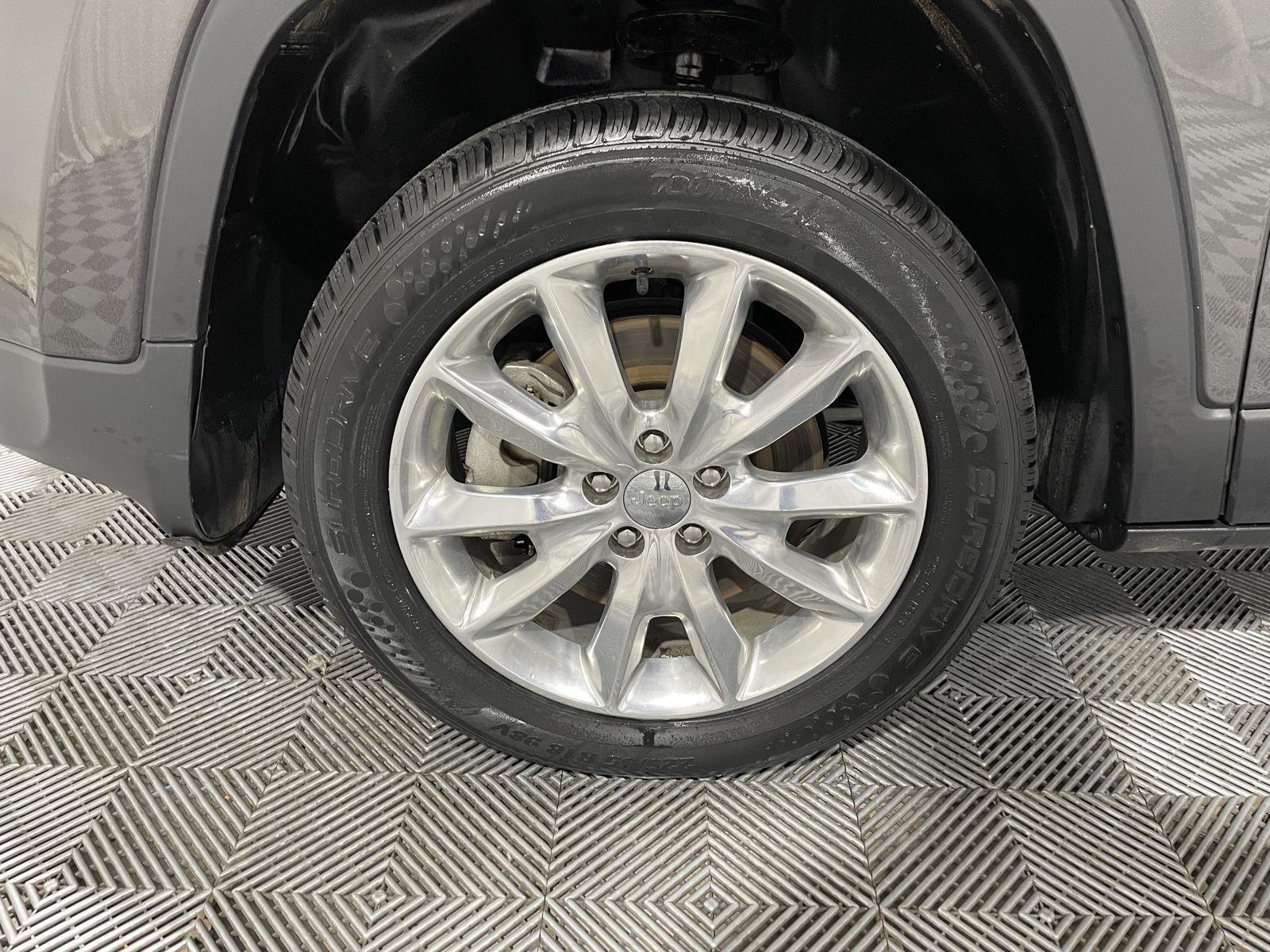 Pre-Owned 2017 Jeep Cherokee for sale in St. Joseph MO