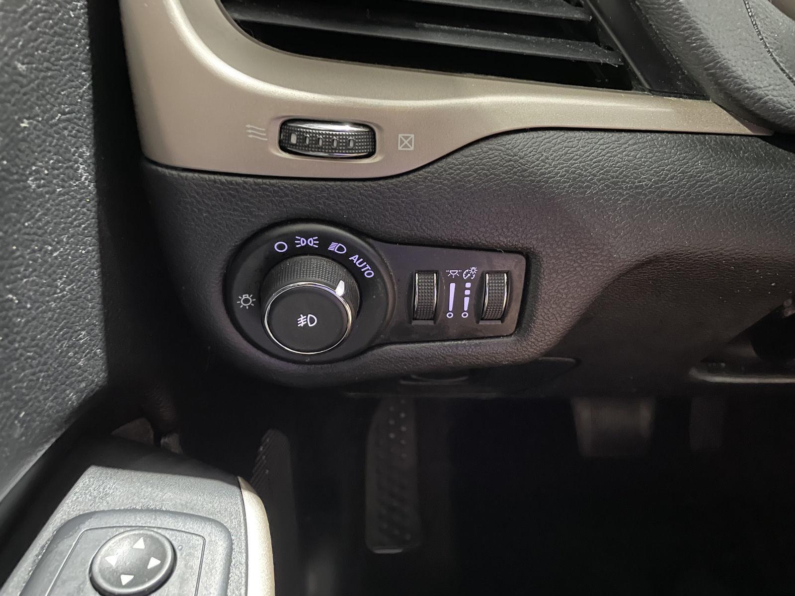 Pre-Owned 2017 Jeep Cherokee for sale in St. Joseph MO