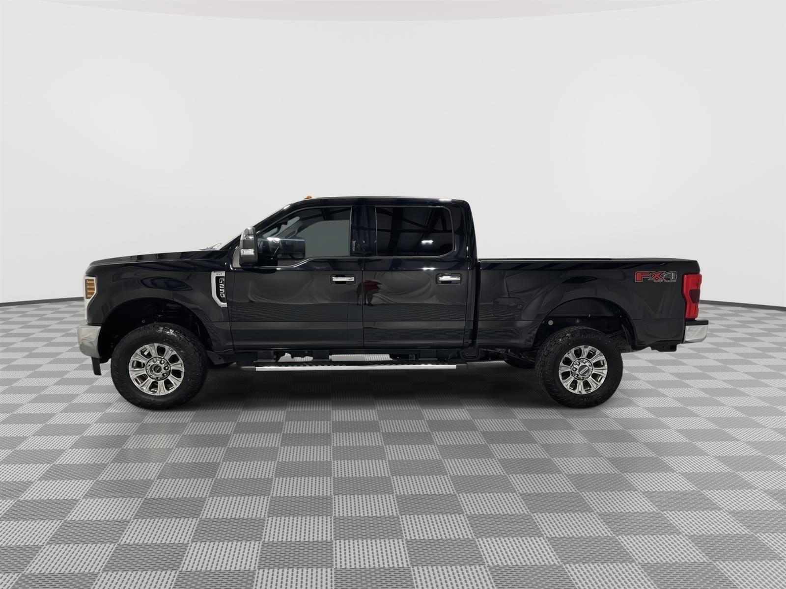 Used 2018 Ford Super Duty F-250 SRW XLT Crew Cab Truck for sale in St Joseph MO