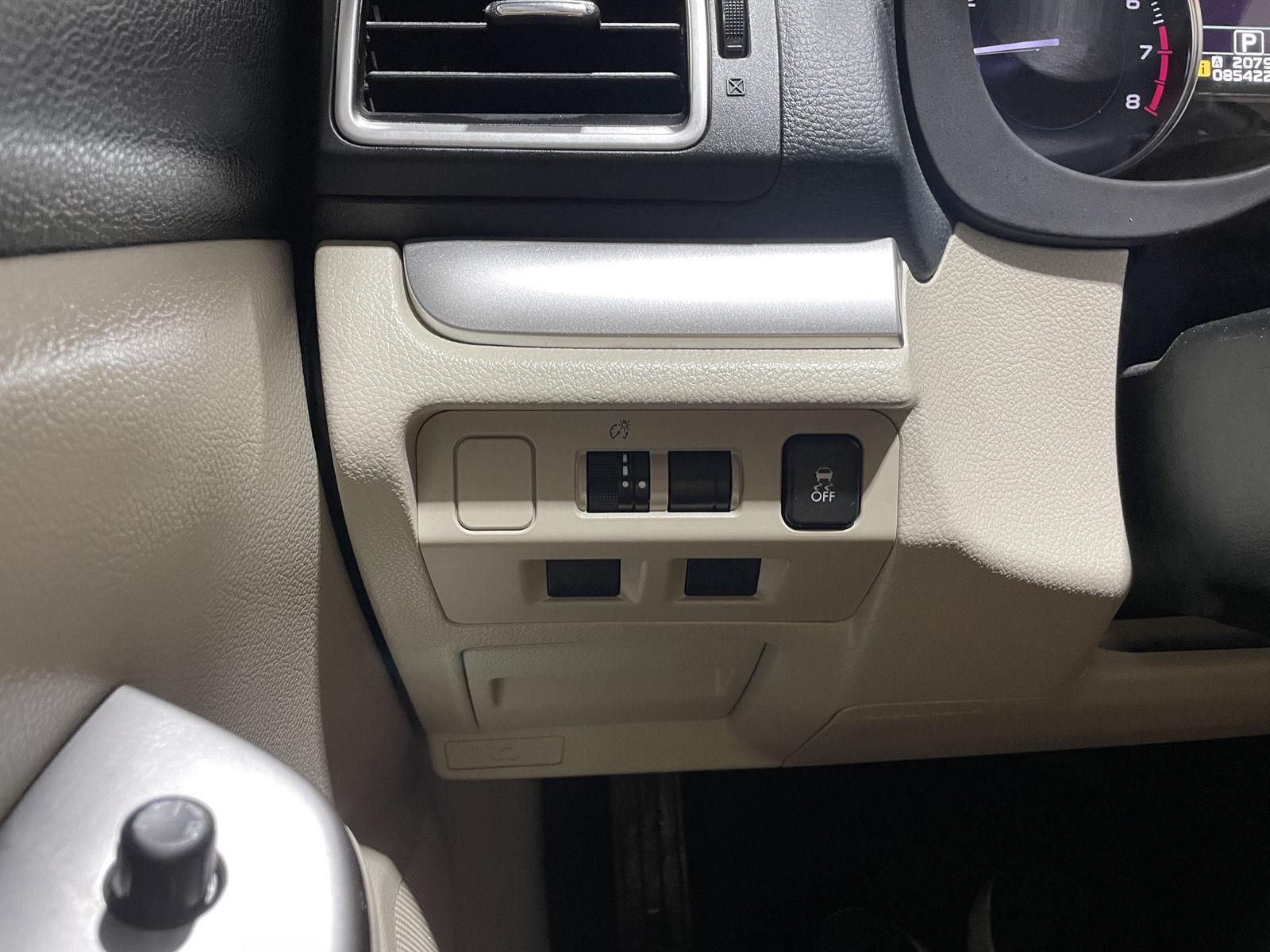 Used 2015 Subaru XV Crosstrek Limited SUV for sale in St Joseph MO