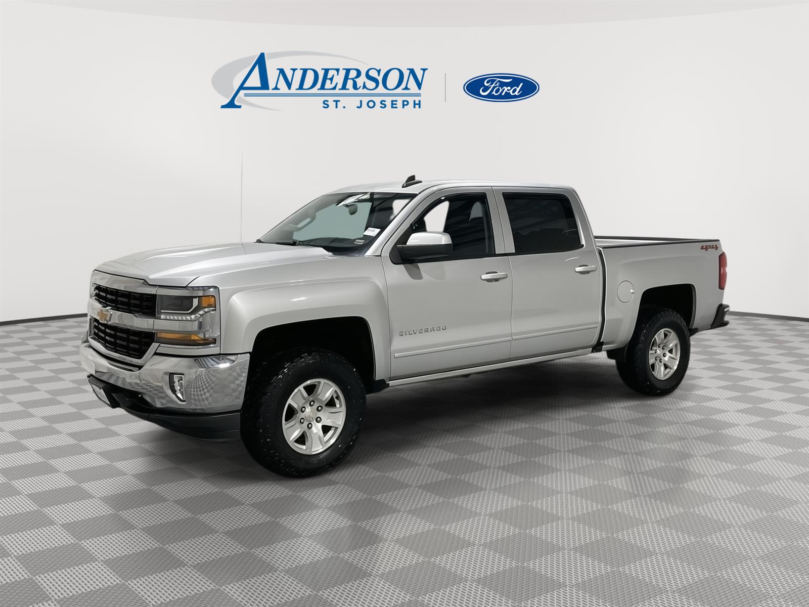 Used 2018 Chevrolet Silverado 1500 LT Crew Cab Truck for sale in St Joseph MO