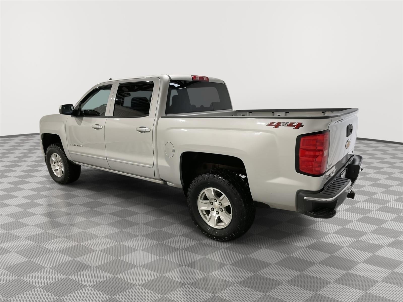 Used 2018 Chevrolet Silverado 1500 LT Crew Cab Truck for sale in St Joseph MO