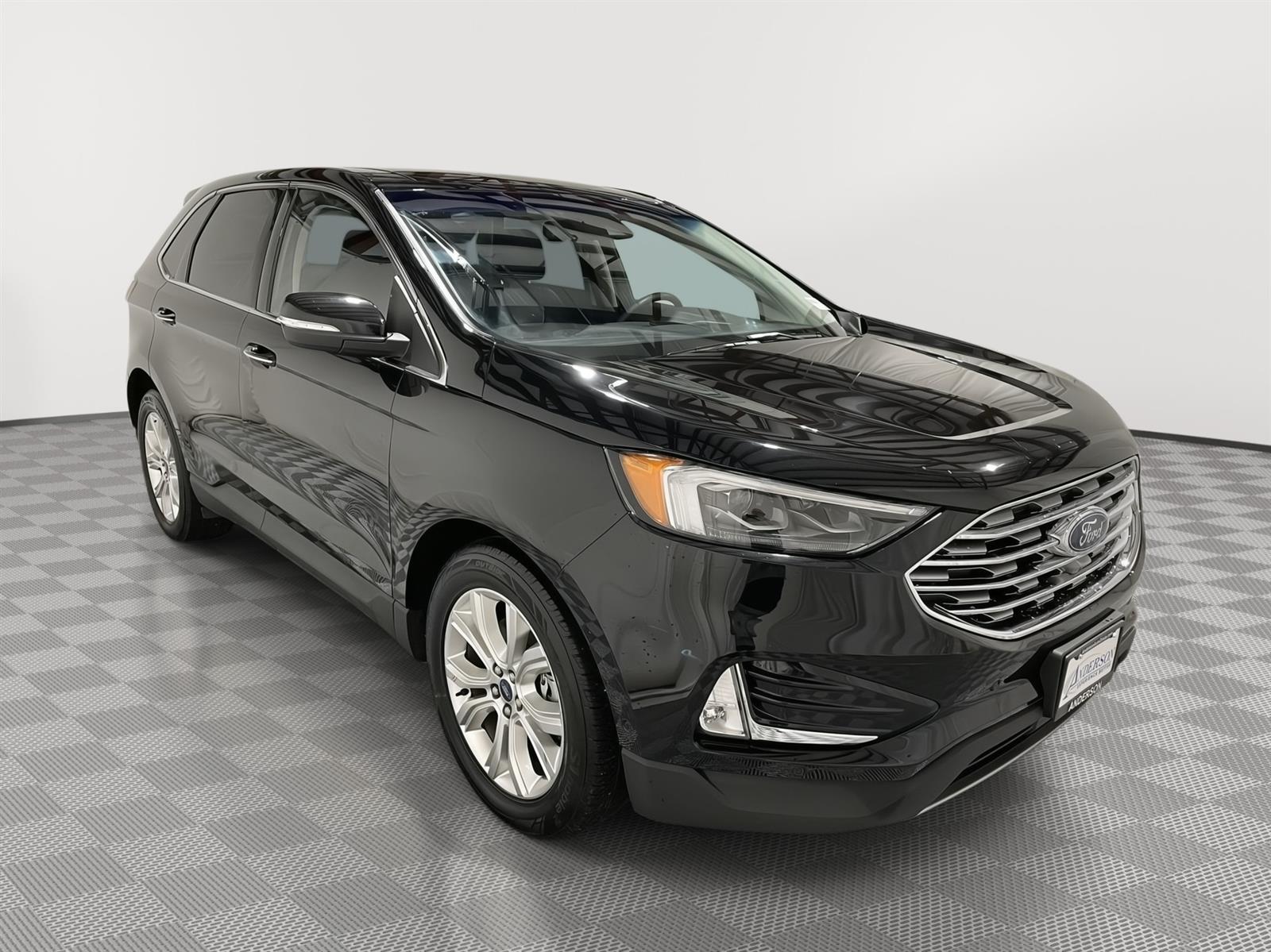 Used 2020 Ford Edge Titanium SUV for sale in St Joseph MO
