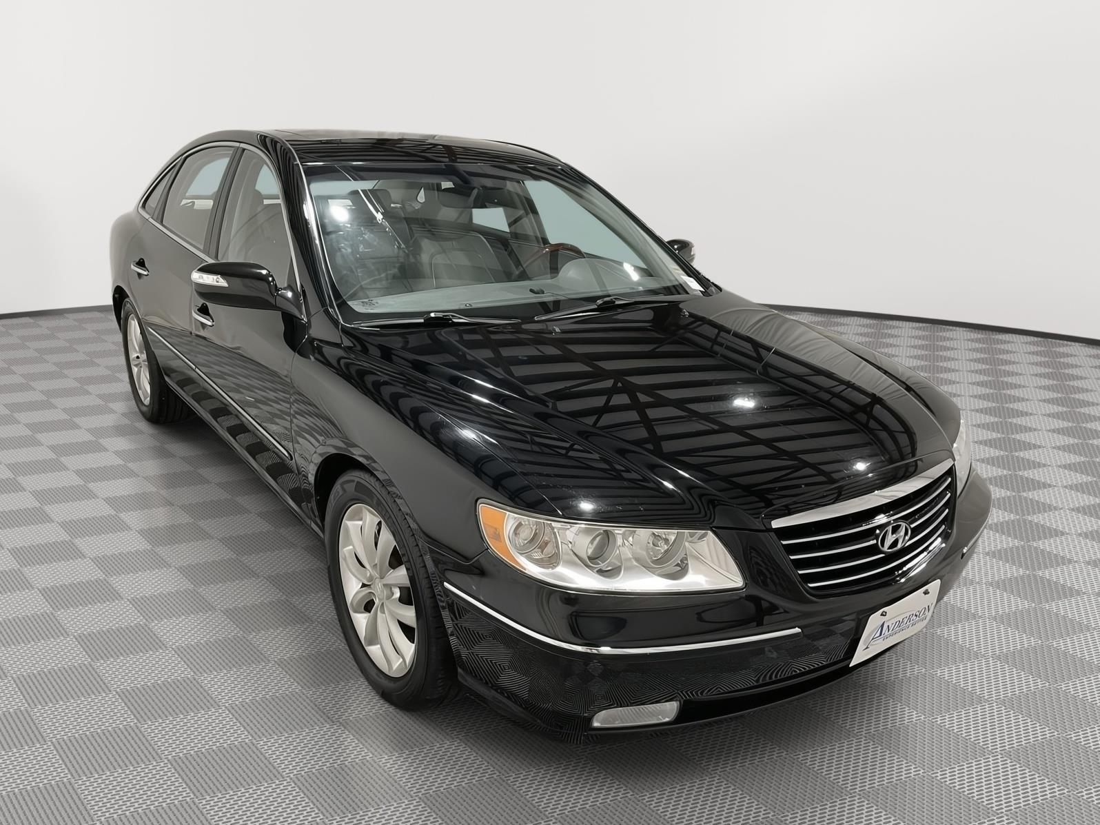 Used 2008 Hyundai Azera Limited Sedan for sale in St Joseph MO