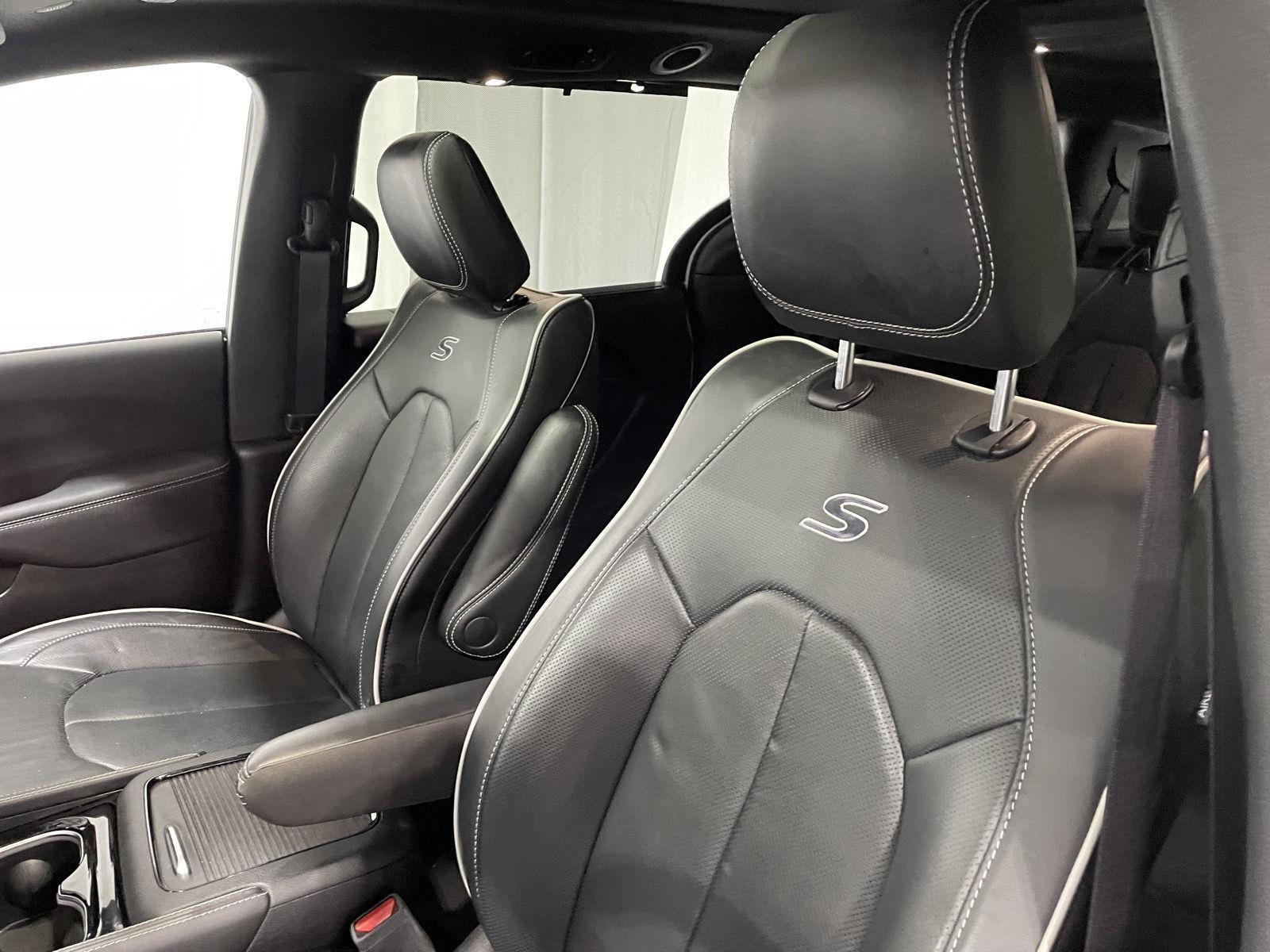 Pre-Owned 2025 Chrysler Pacifica for sale in St. Joseph MO