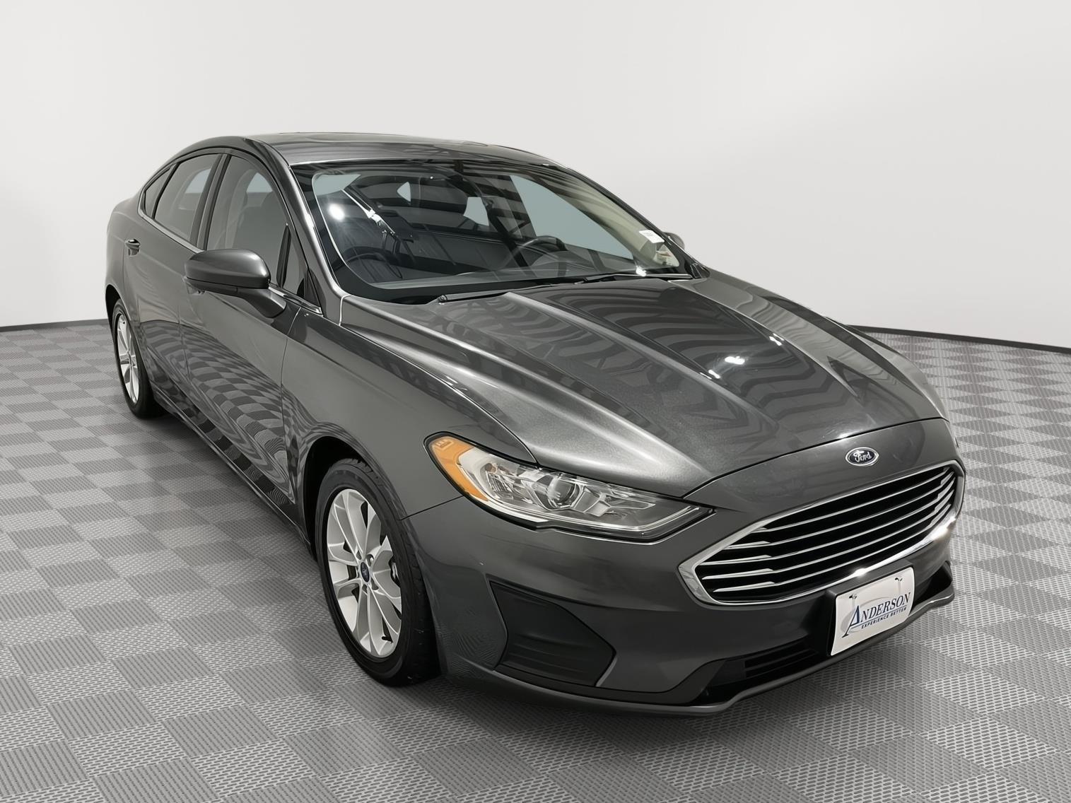 Used 2020 Ford Fusion SE Sedan for sale in St Joseph MO