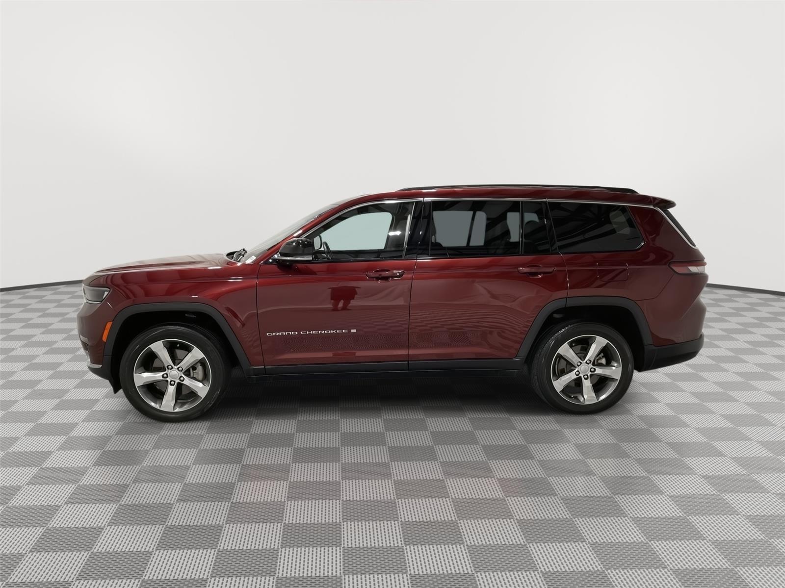 Used 2021 Jeep Grand Cherokee L Limited SUV for sale in St Joseph MO