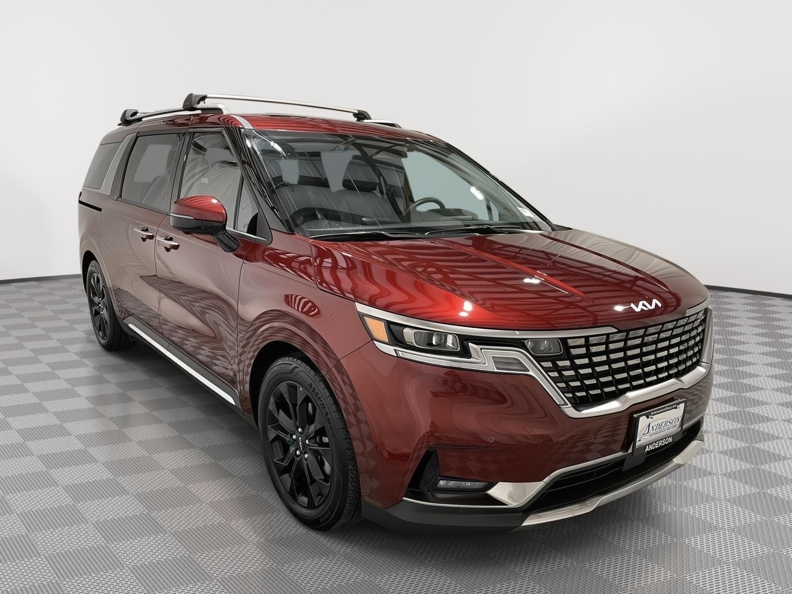 Used 2023 Kia Carnival SX Prestige Minivans for sale in St Joseph MO